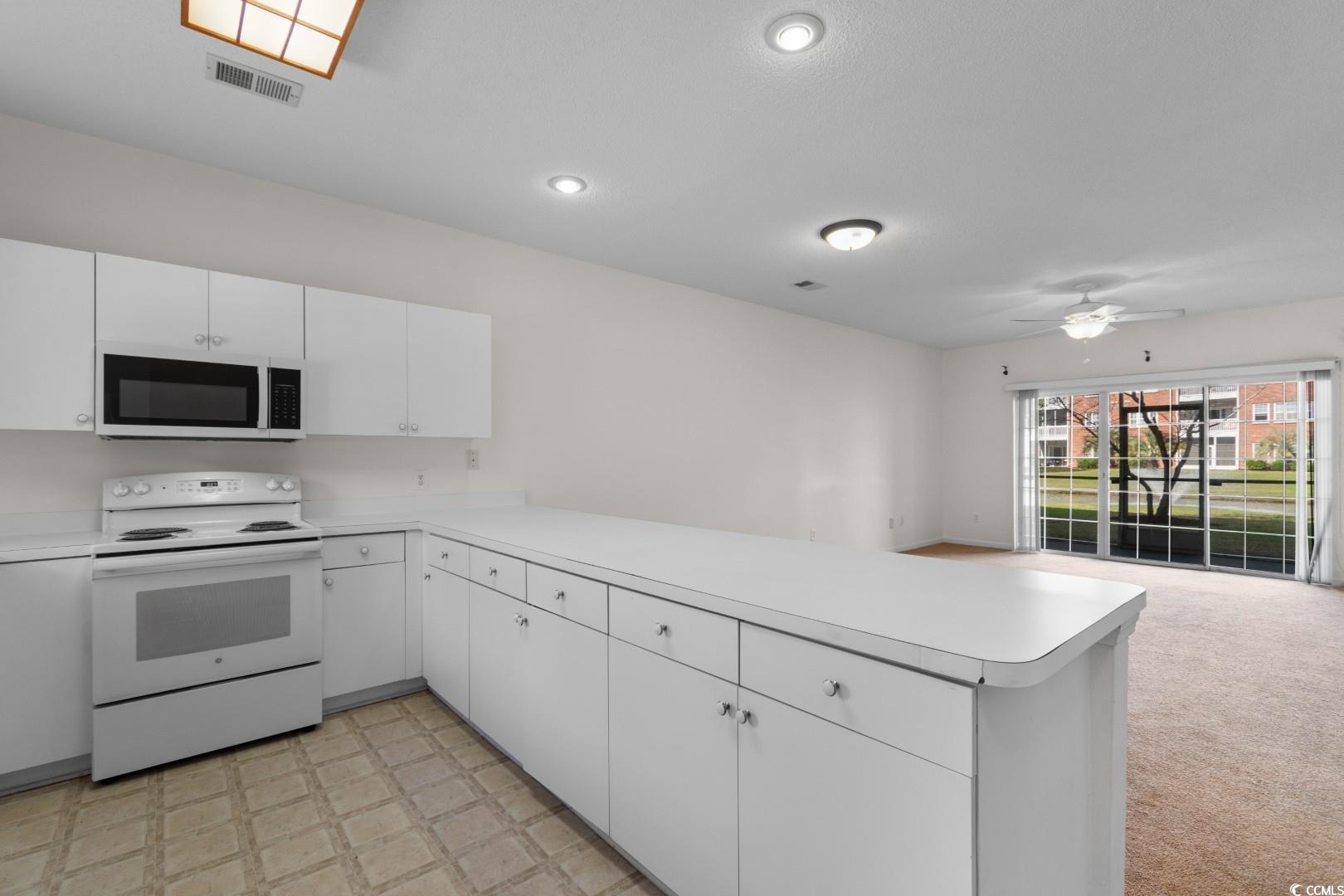 3927 Gladiola Ct. Property Photo 6