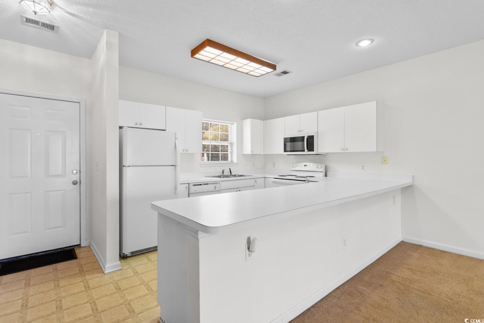 3927 Gladiola Ct. Property Photo 11