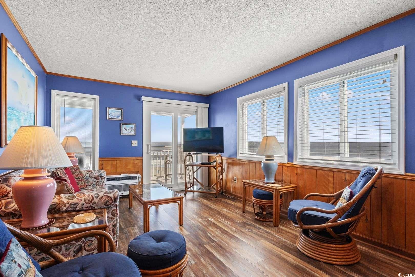 9540 Shore Dr. Property Photo 8