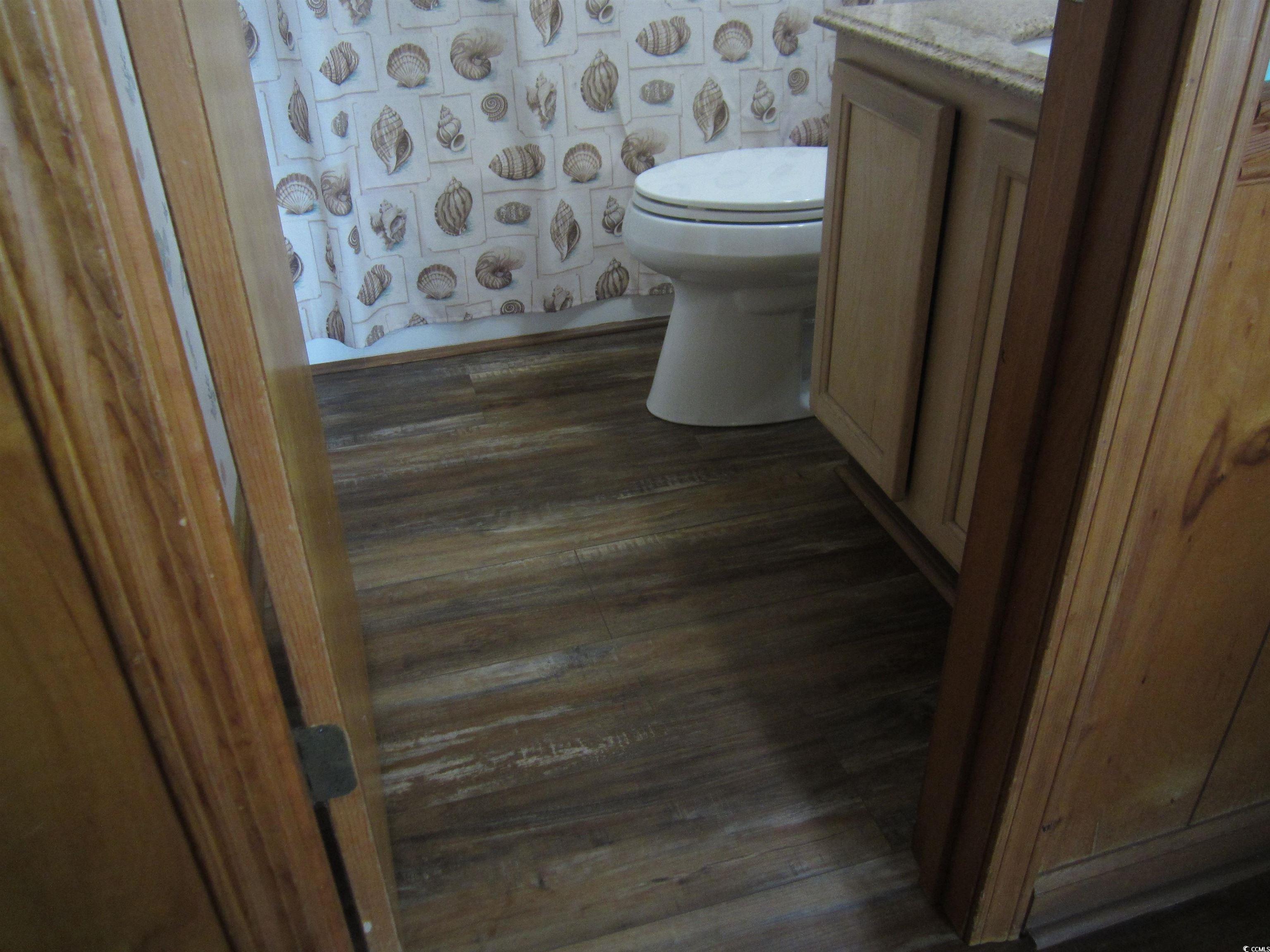 9540 Shore Dr. Property Photo 23