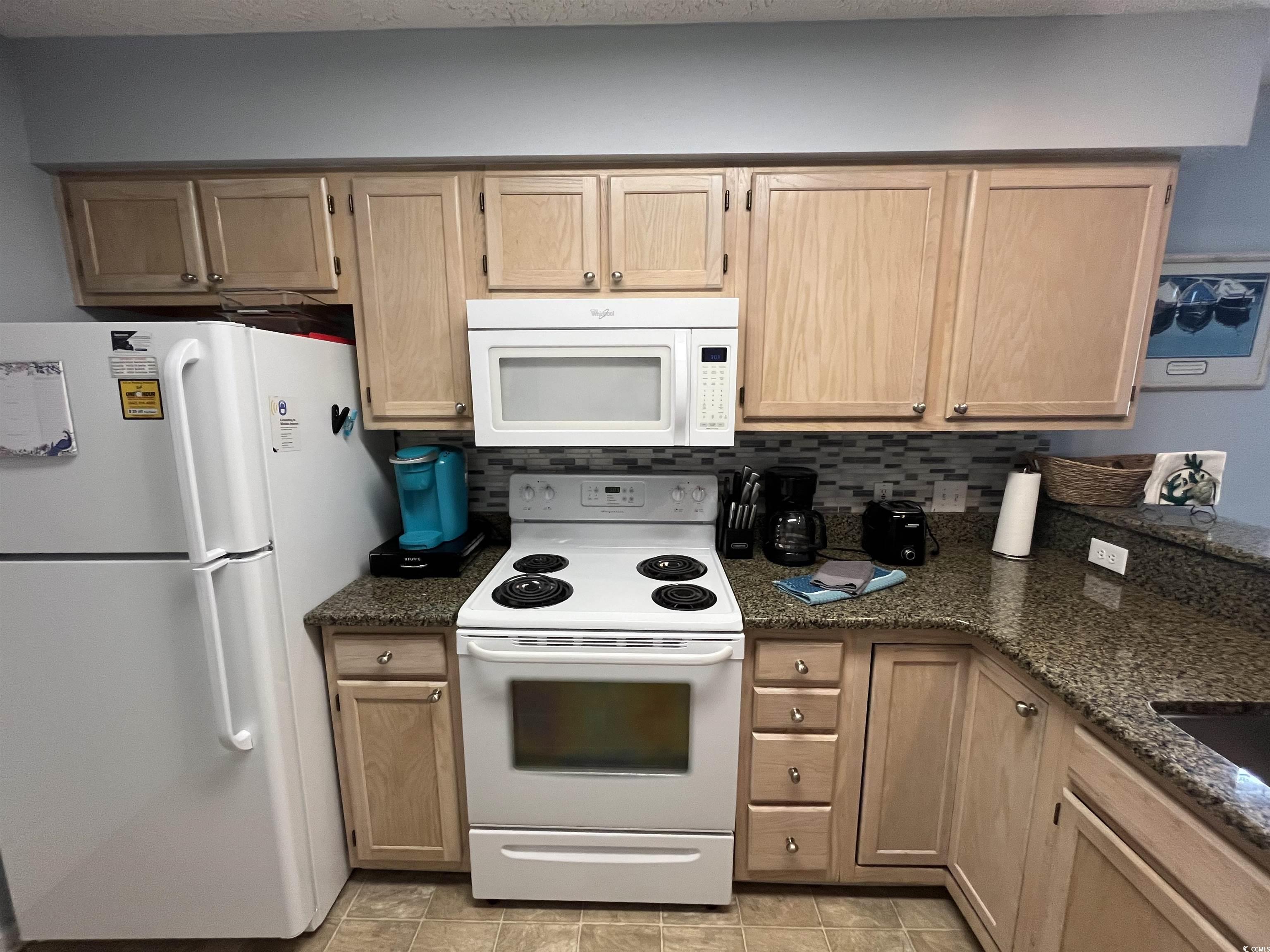 569 Blue River Ct. Property Photo 5