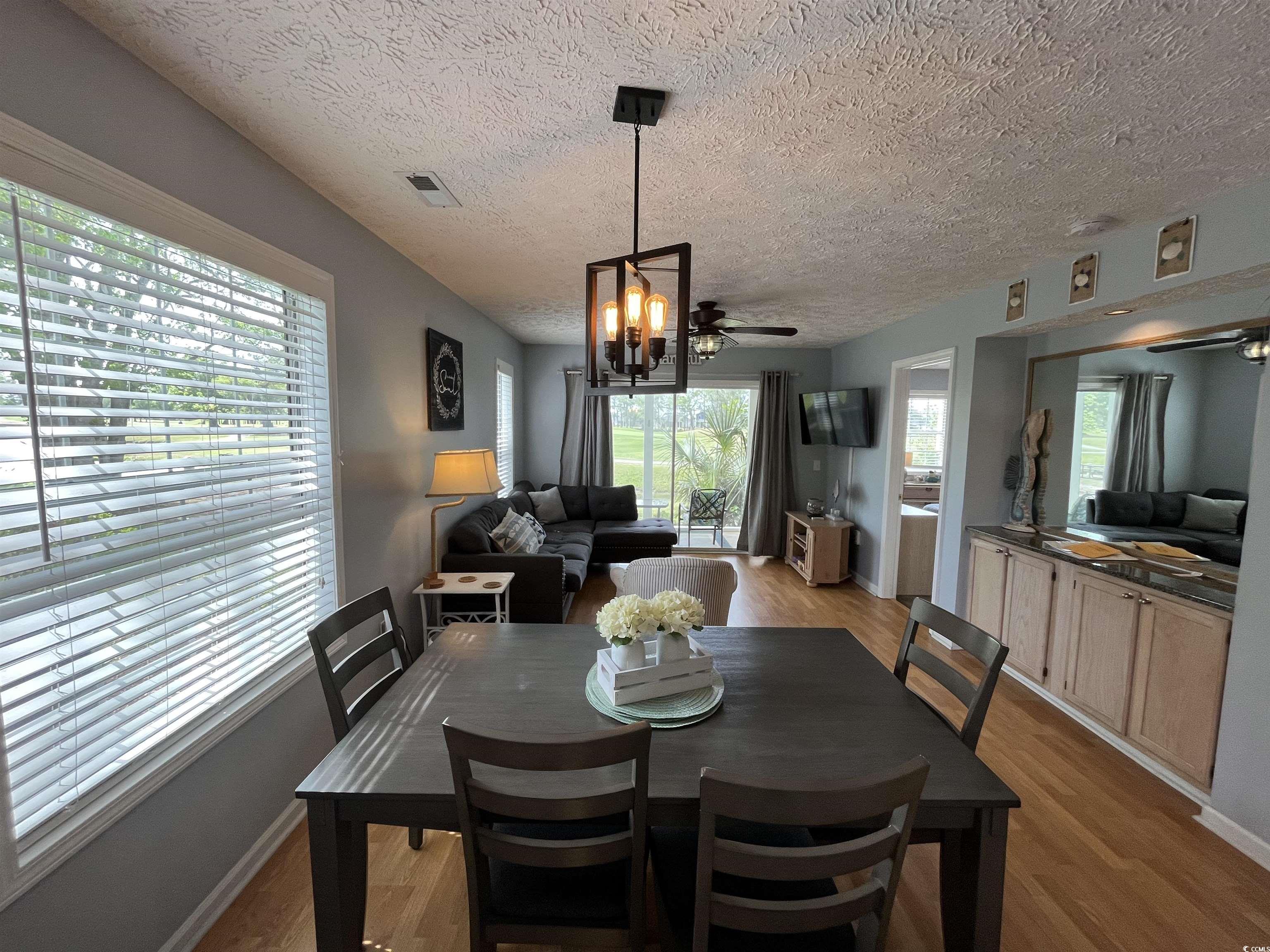569 Blue River Ct. Property Photo 6