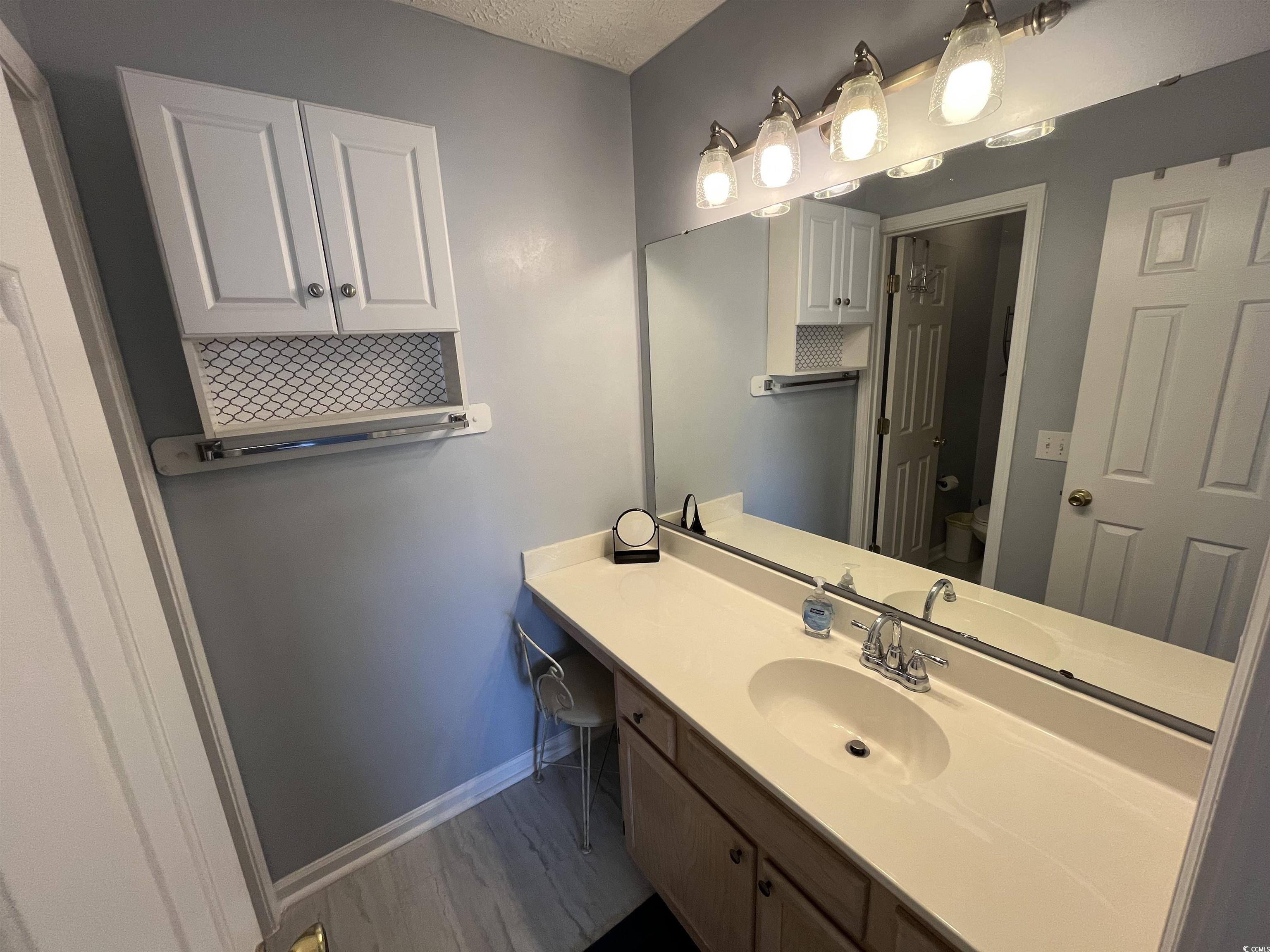 569 Blue River Ct. Property Photo 12