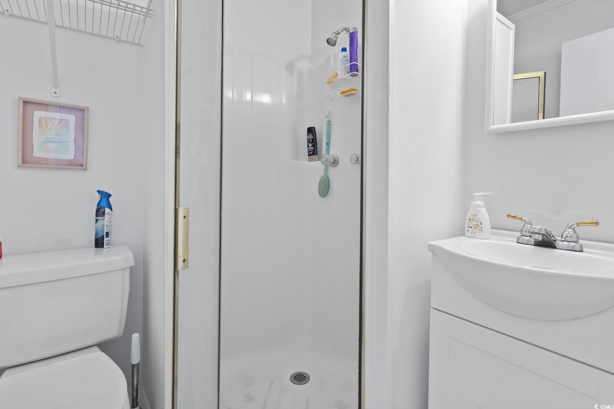 9530 Shore Dr. Property Photo 27