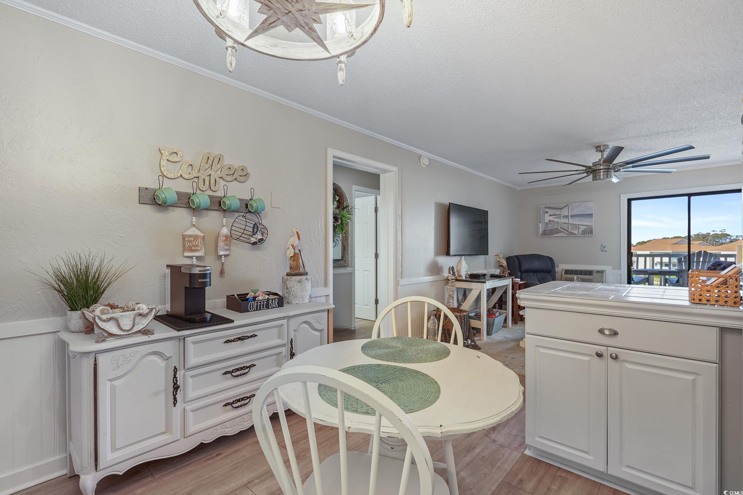 1919 Spring St. Property Photo 6