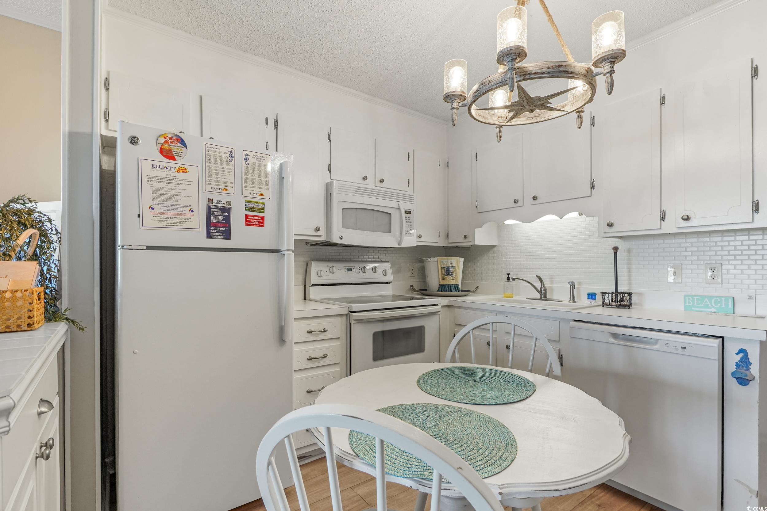 1919 Spring St. Property Photo 7