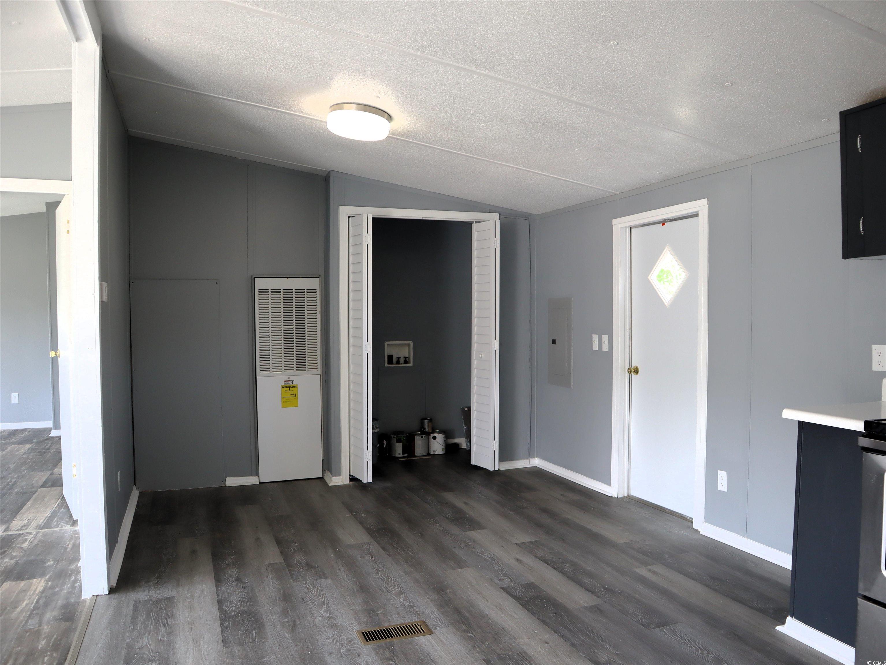 1359 Beechnut Dr. Property Photo 8
