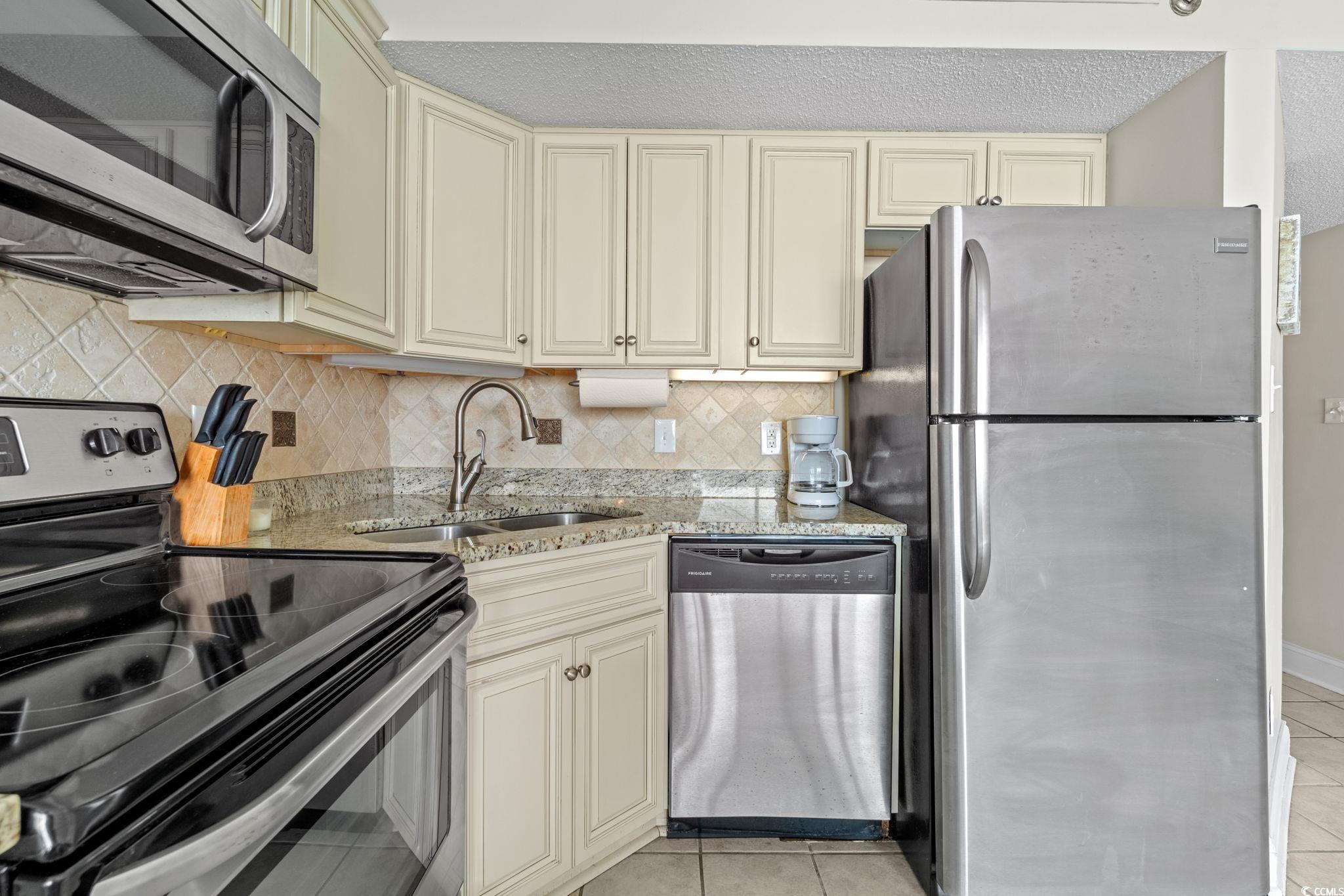 5523 North Ocean Blvd. Property Photo 16