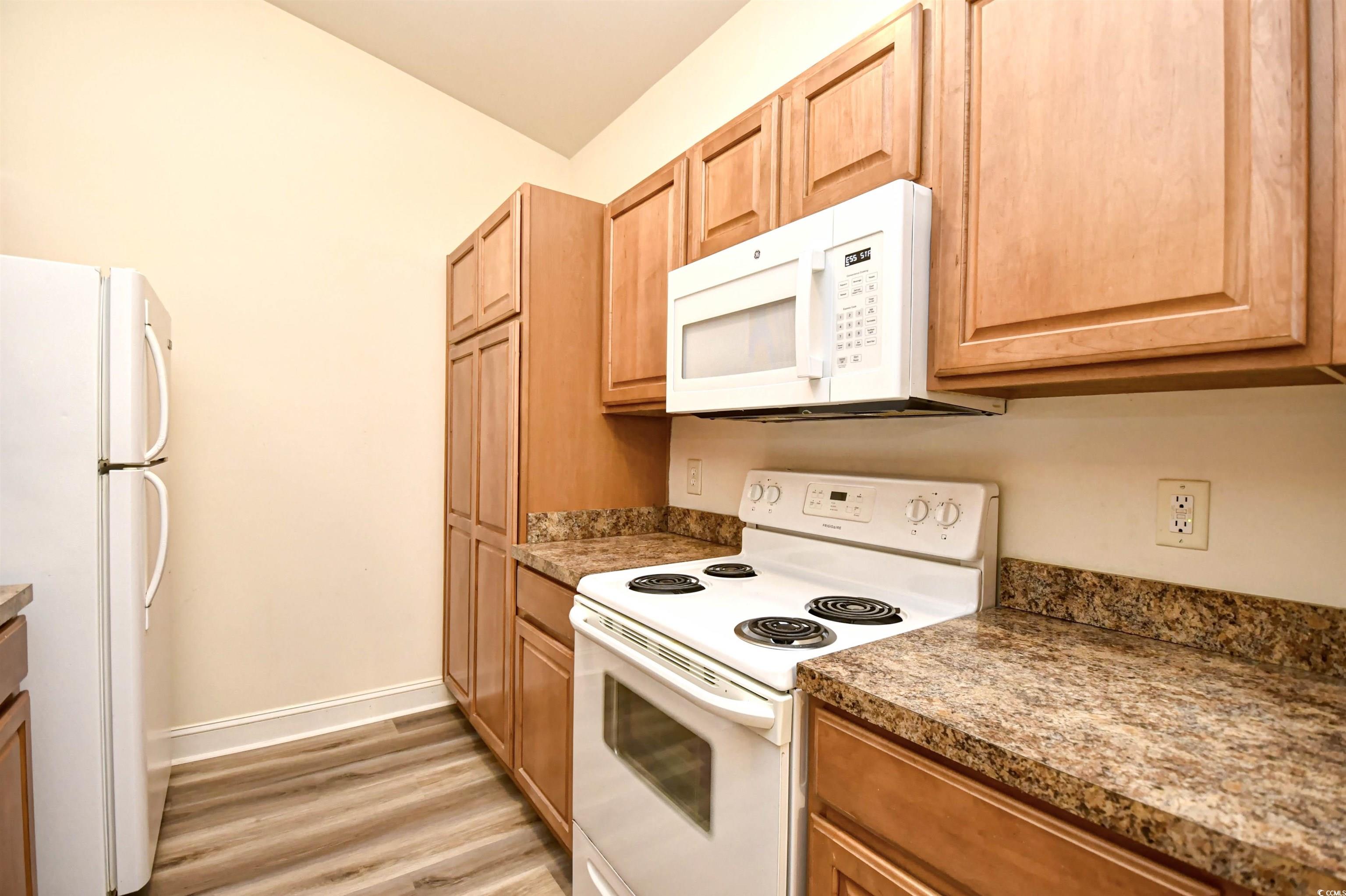 210 Portsmith Dr. Property Photo 14