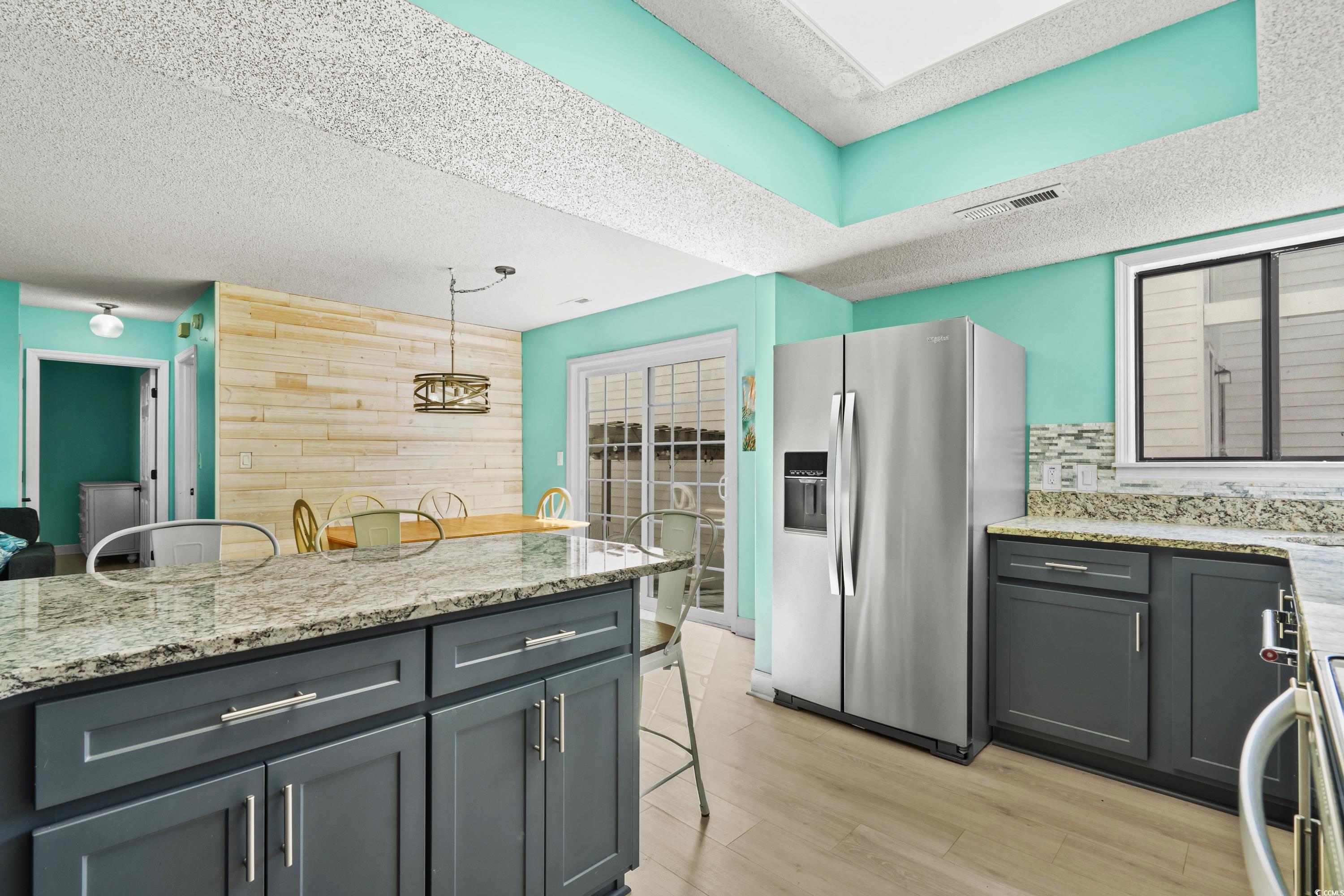 1521 Edge Dr. Property Photo 17