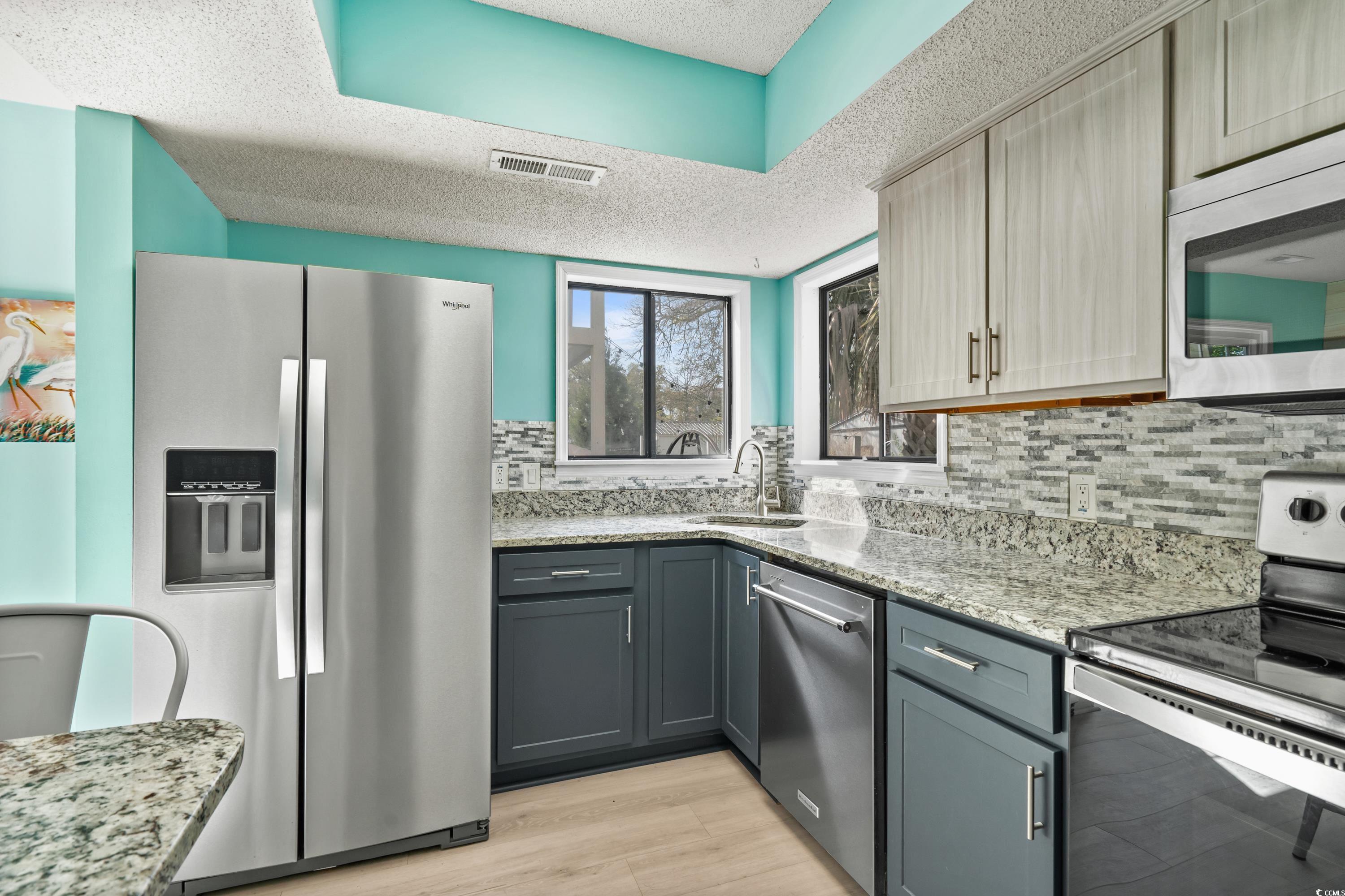 1521 Edge Dr. Property Photo 18