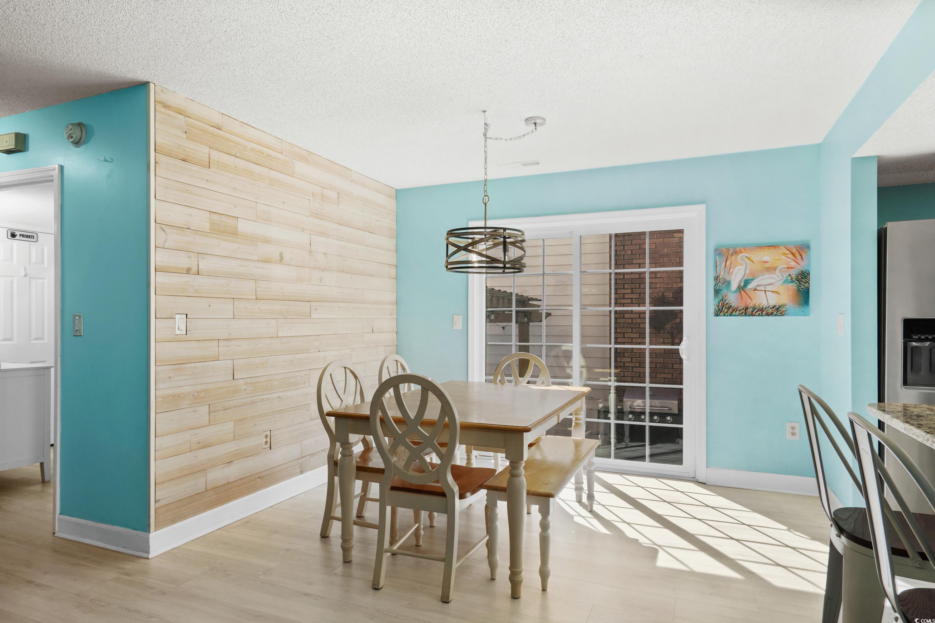 1521 Edge Dr. Property Photo 20