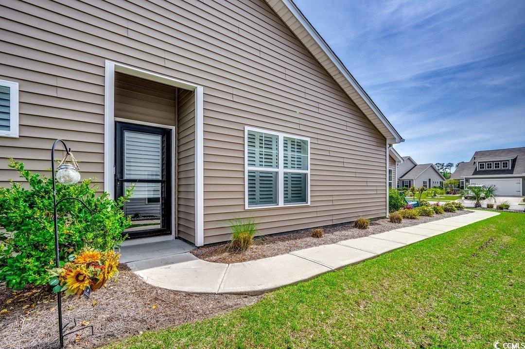 1852 Melville Ct. Property Photo 3
