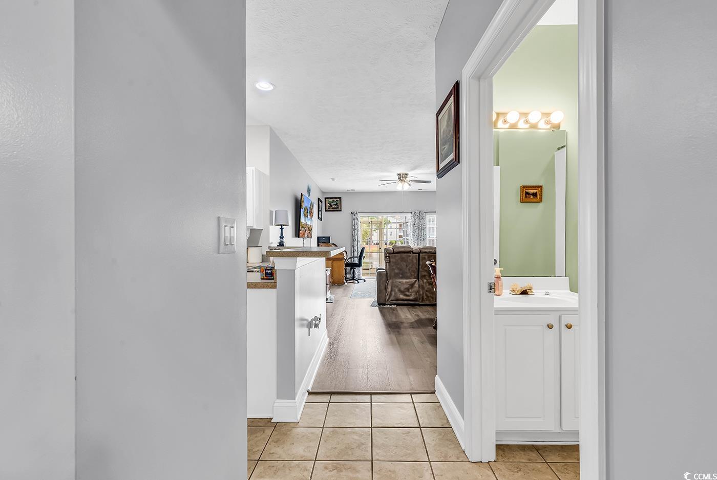 5090 Windsor Green Way Property Photo 3
