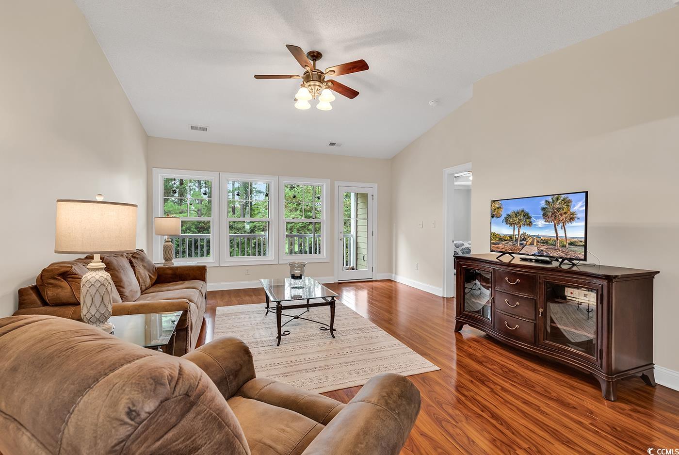 2450 Marsh Glen Dr. Property Photo 4