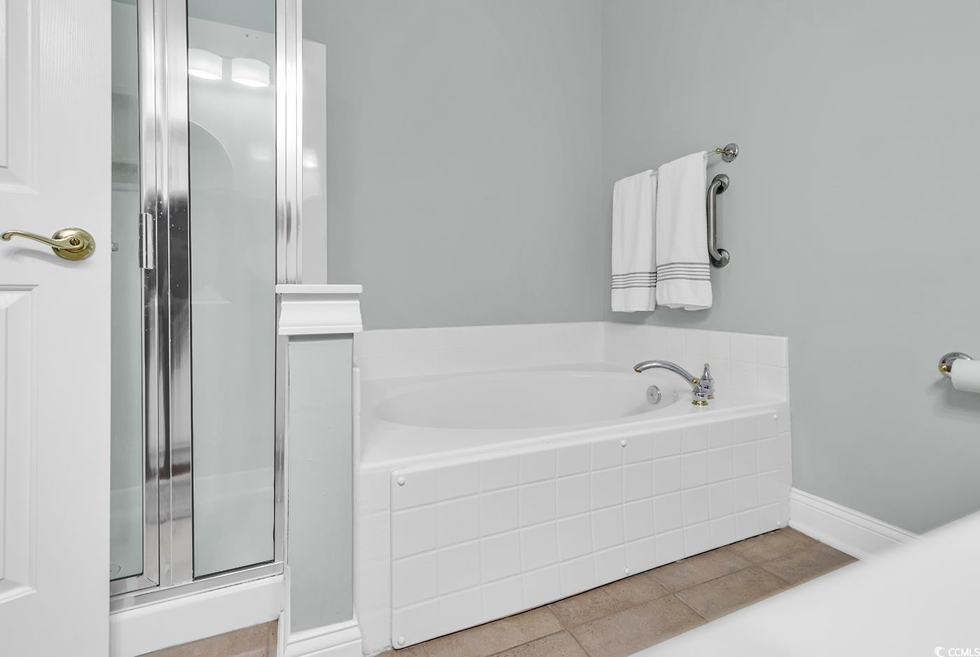 2450 Marsh Glen Dr. Property Photo 15