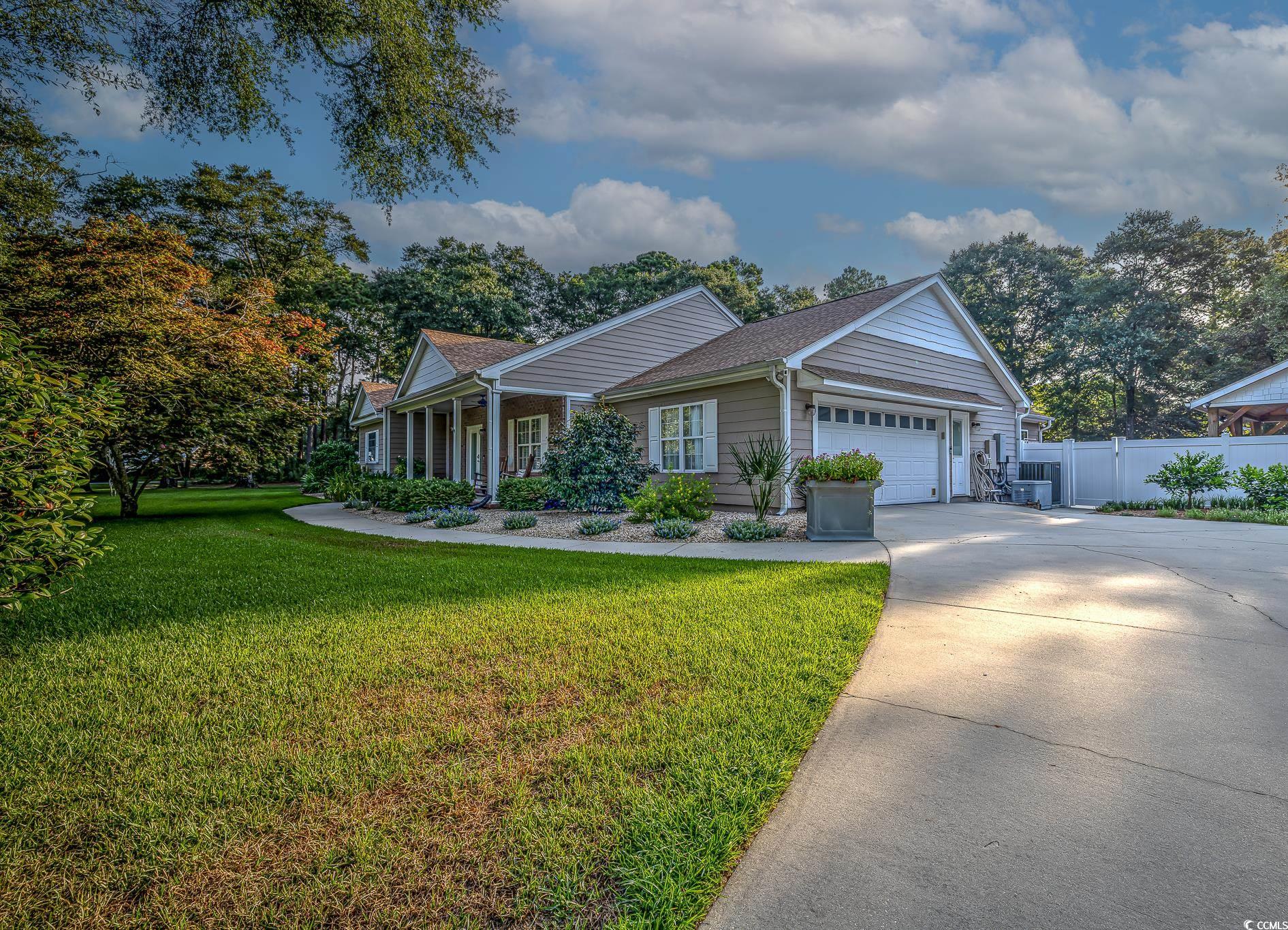 121 Half Moon Trail Property Photo 3