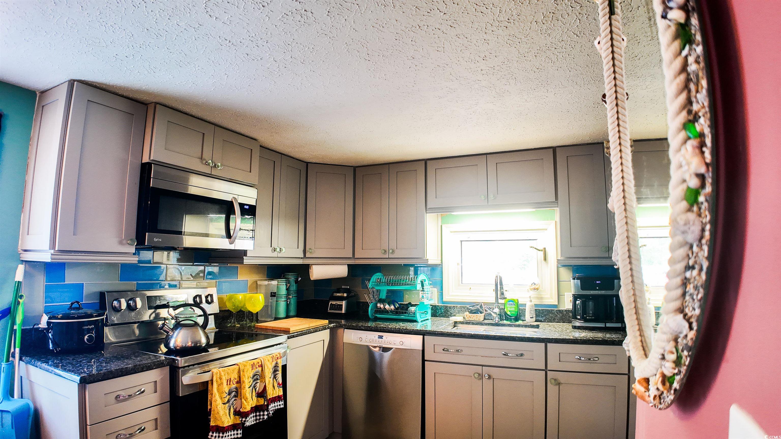 1 Topsail Ln. Property Photo 9