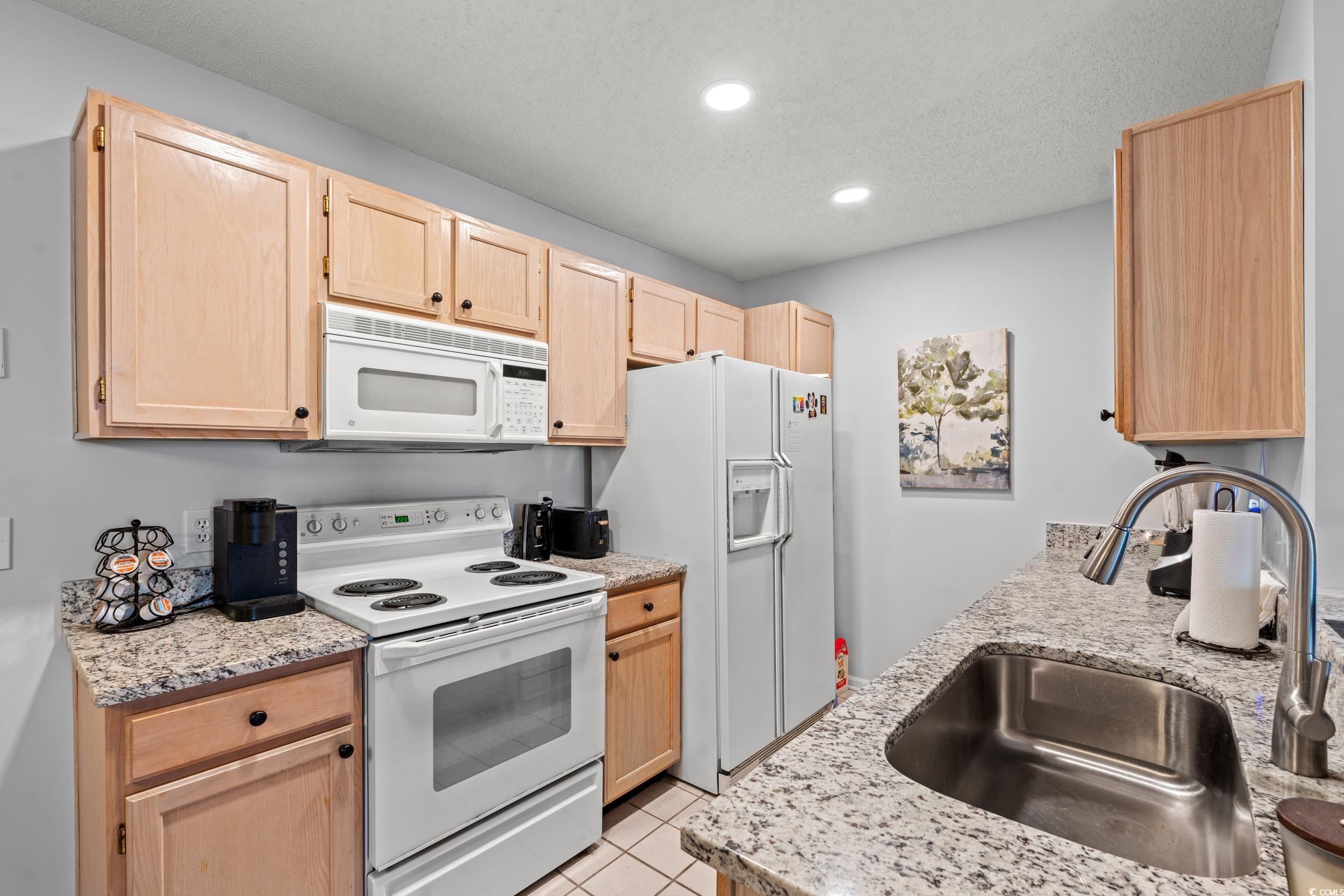 140 Spanish Oak Ct. Property Photo 8