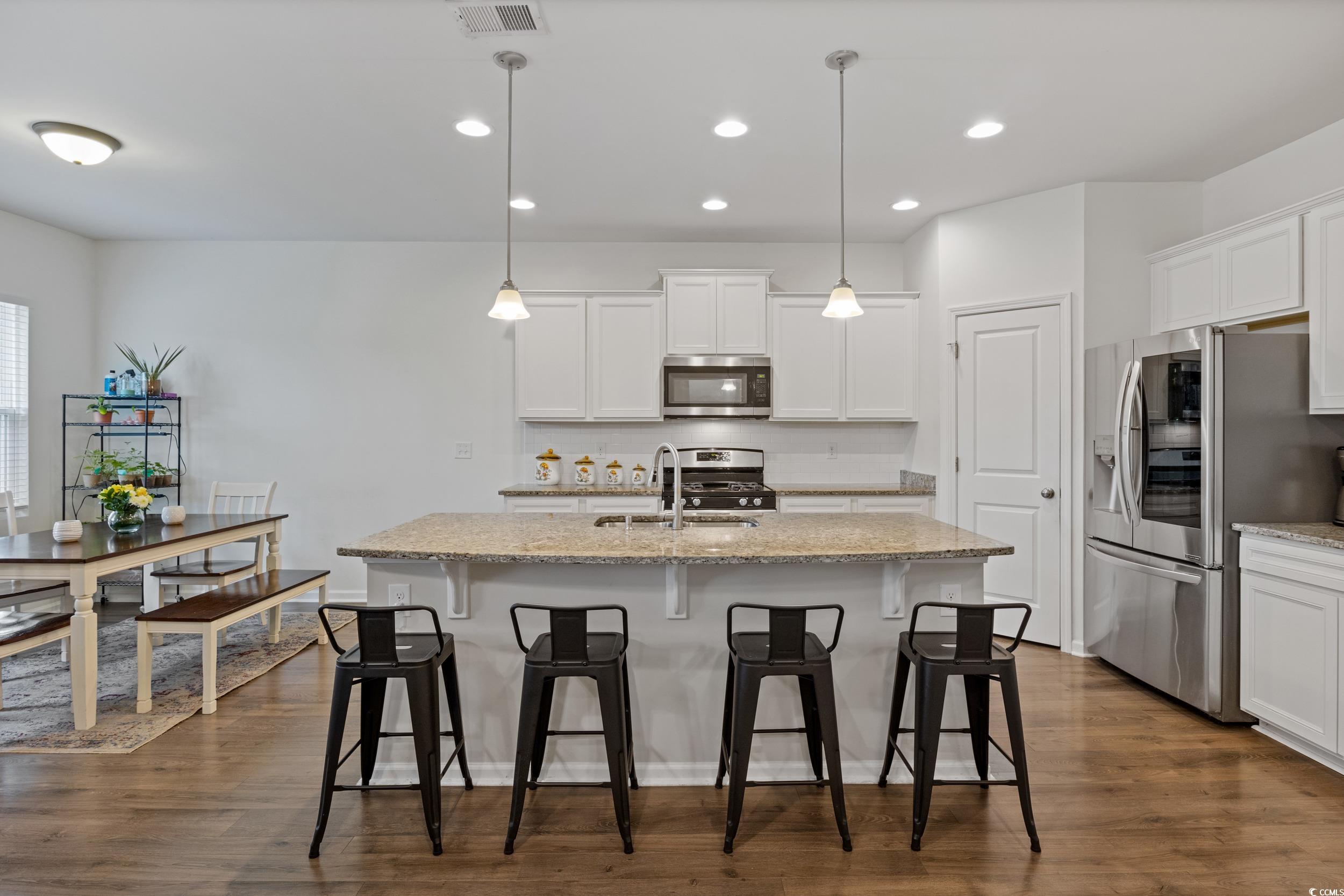 808 Wild Leaf Loop Property Photo 7