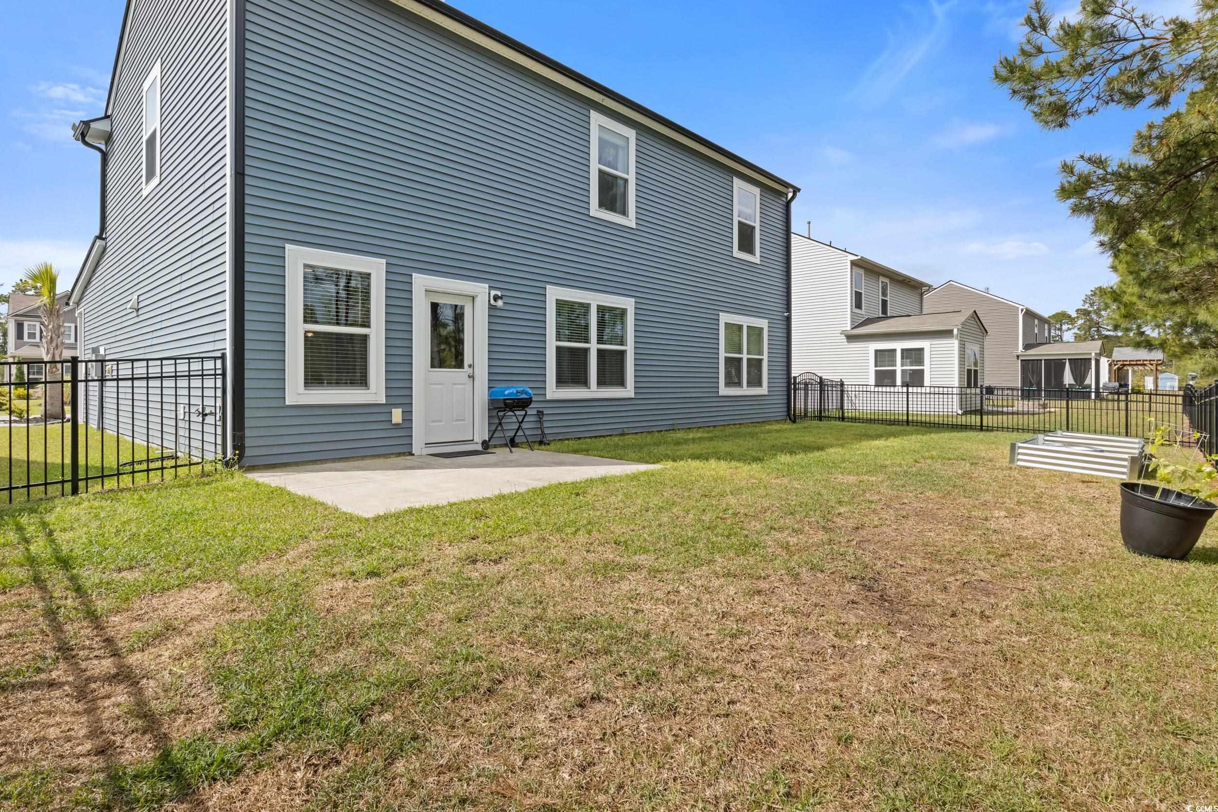 808 Wild Leaf Loop Property Photo 33