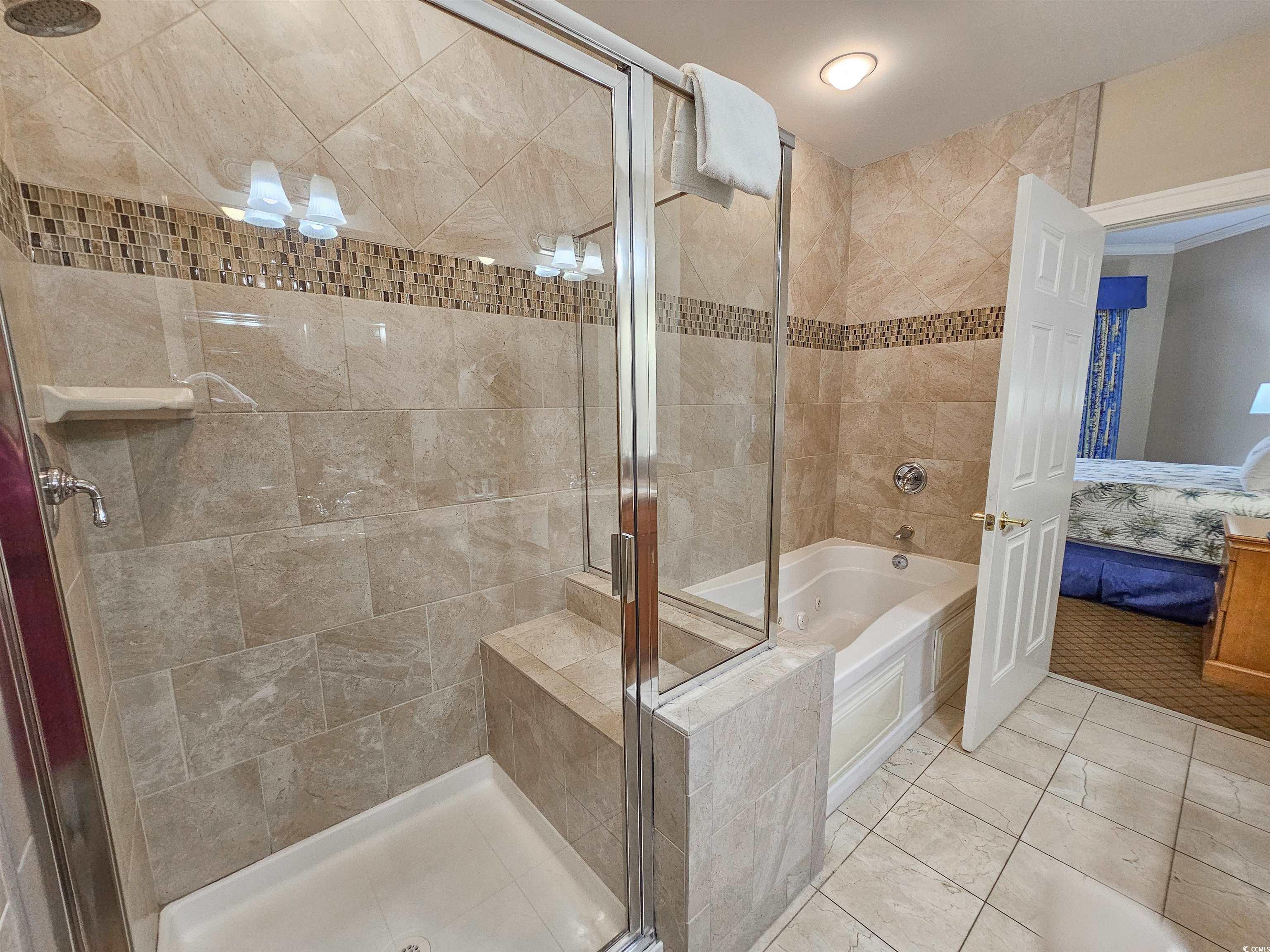 9994 Beach Club Dr. Property Photo 20