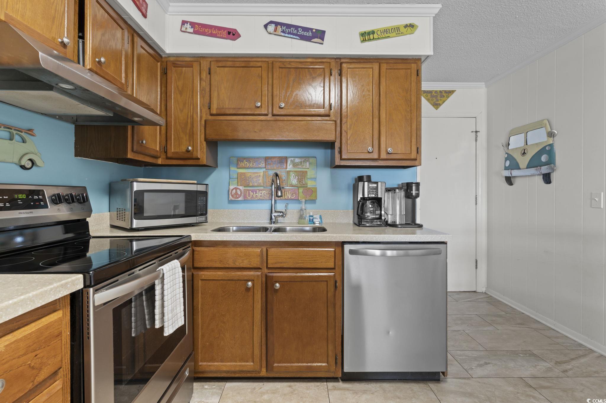 9620 Shore Dr. Property Photo 15