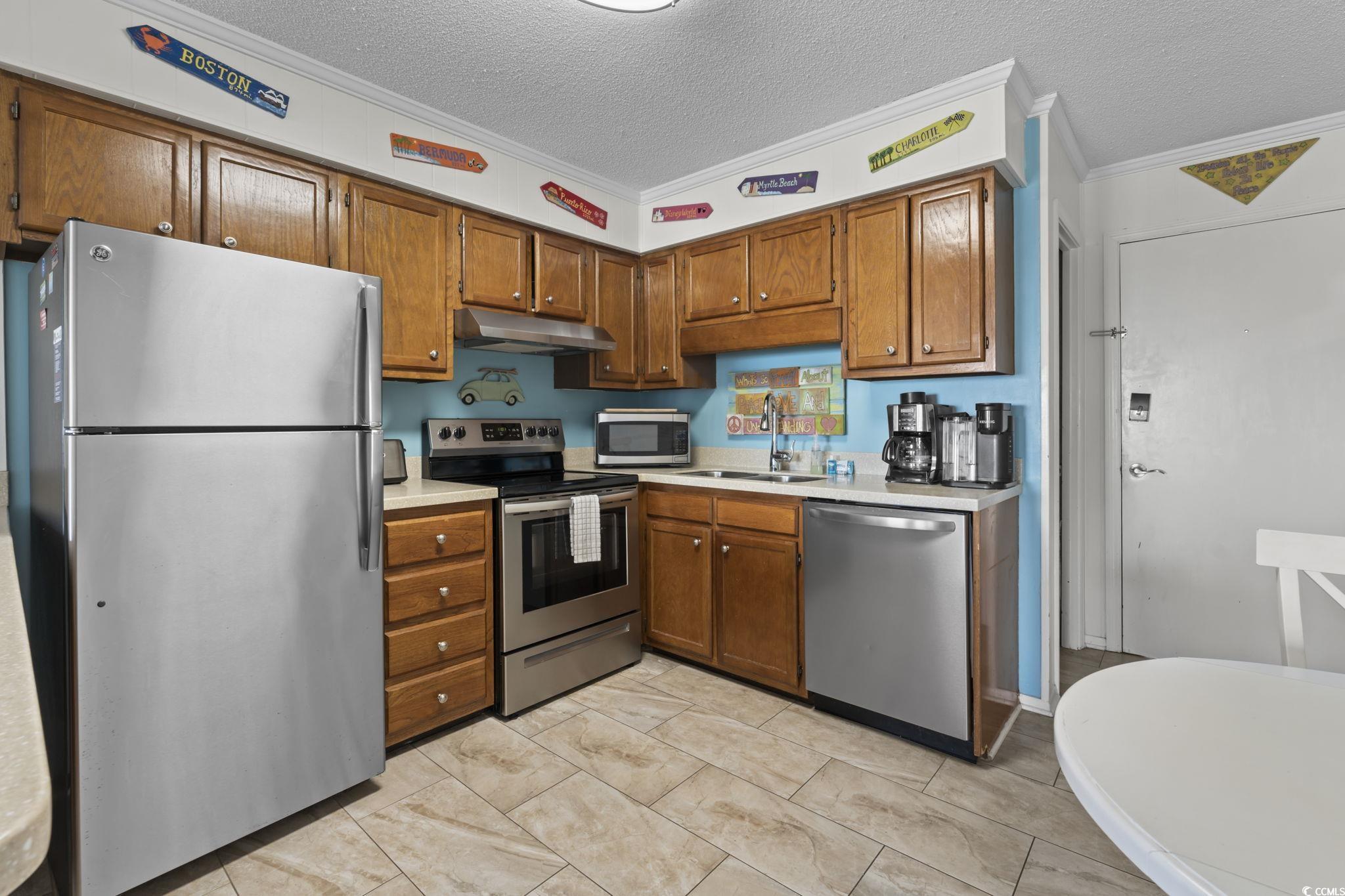 9620 Shore Dr. Property Photo 17