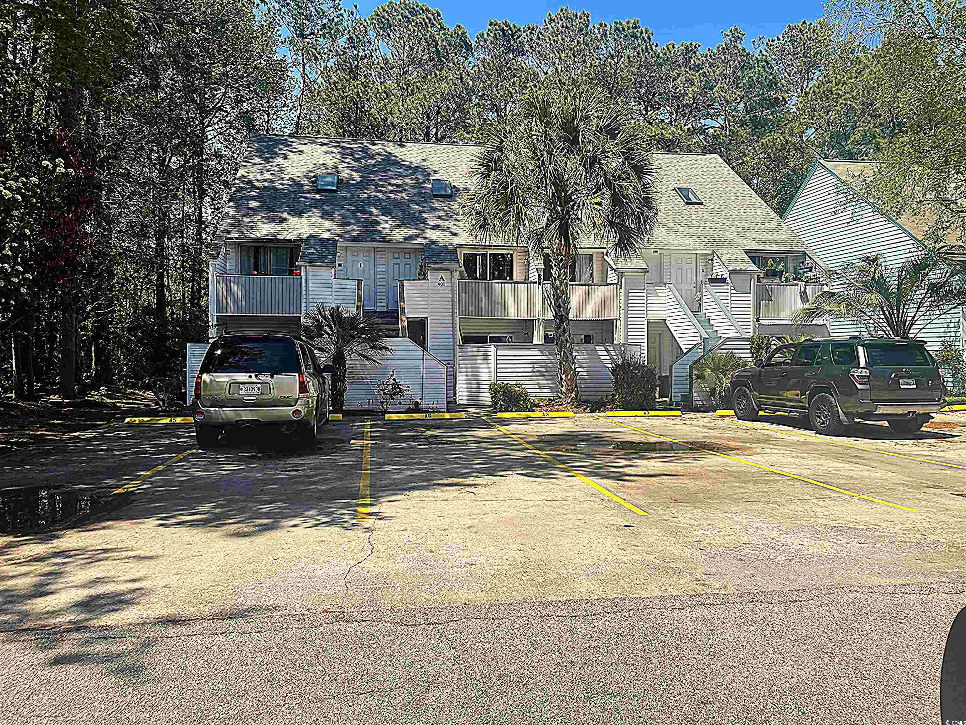 Cambridge Place Garden City Real Estate Listings Main Image