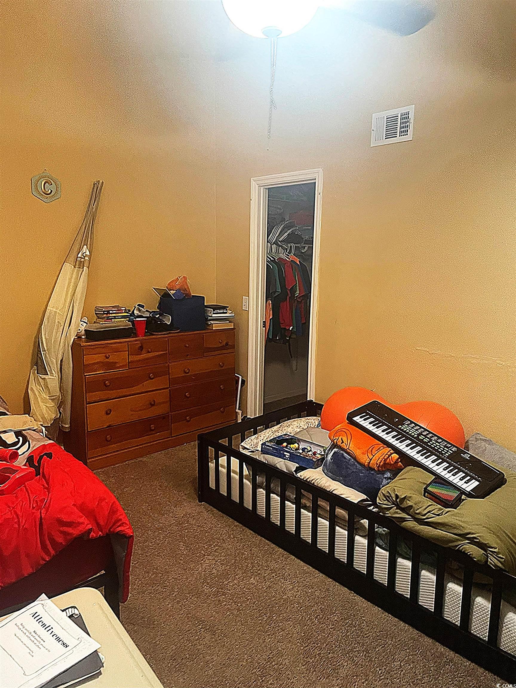 401 Cambridge Circle Property Photo 2