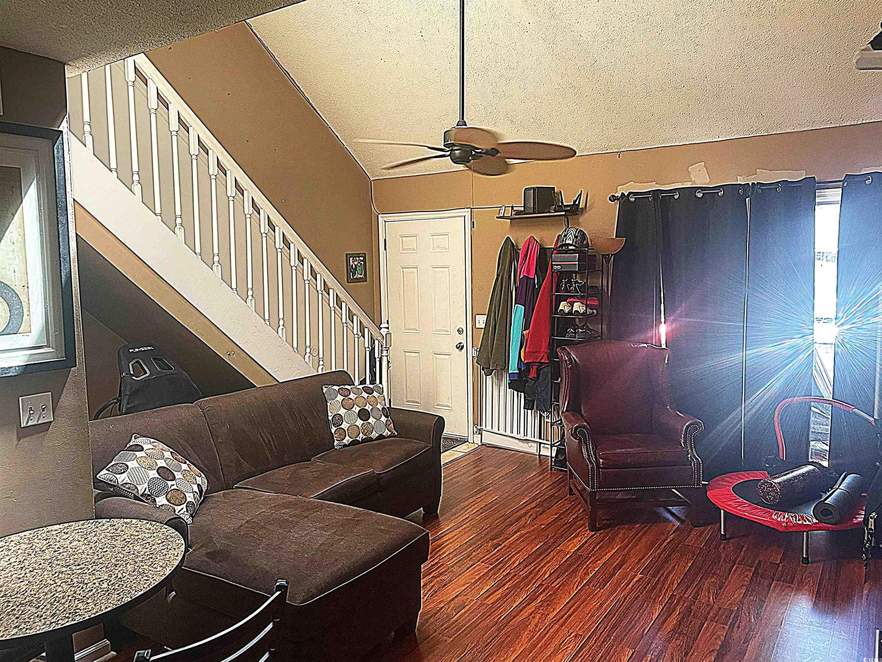 401 Cambridge Circle Property Photo 6