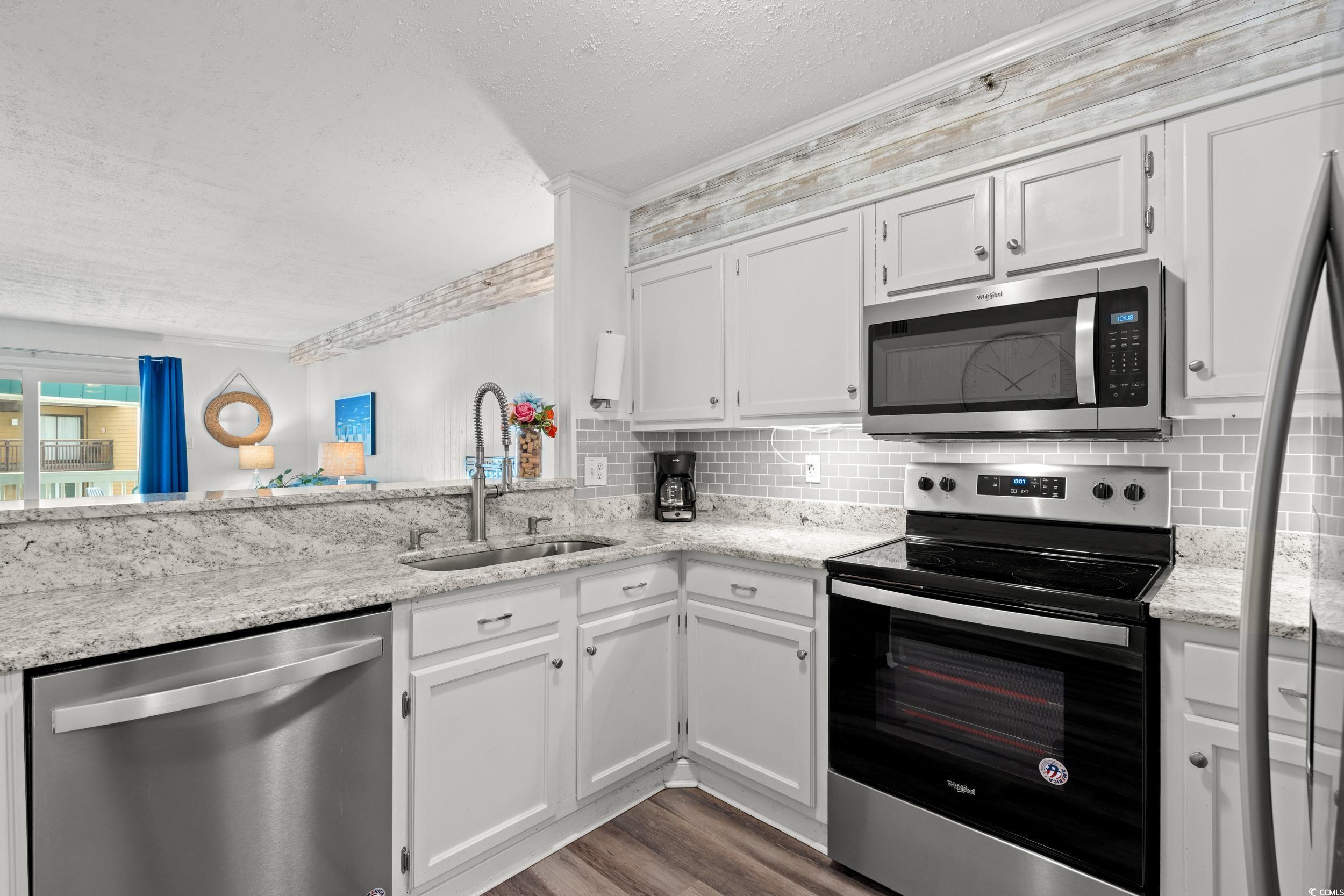 720 North Waccamaw Dr. Property Photo 4