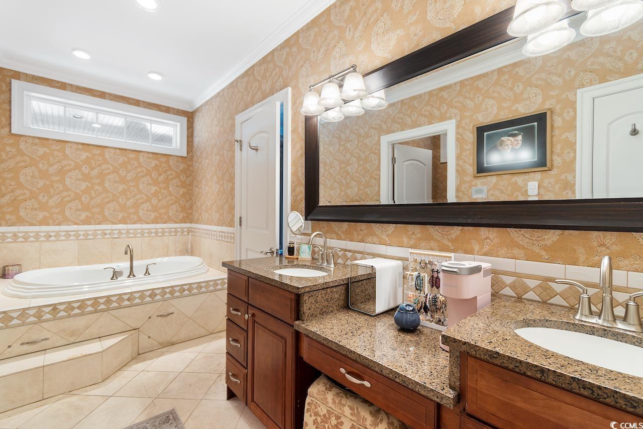 234 Avenue Of The Palms Property Photo 21