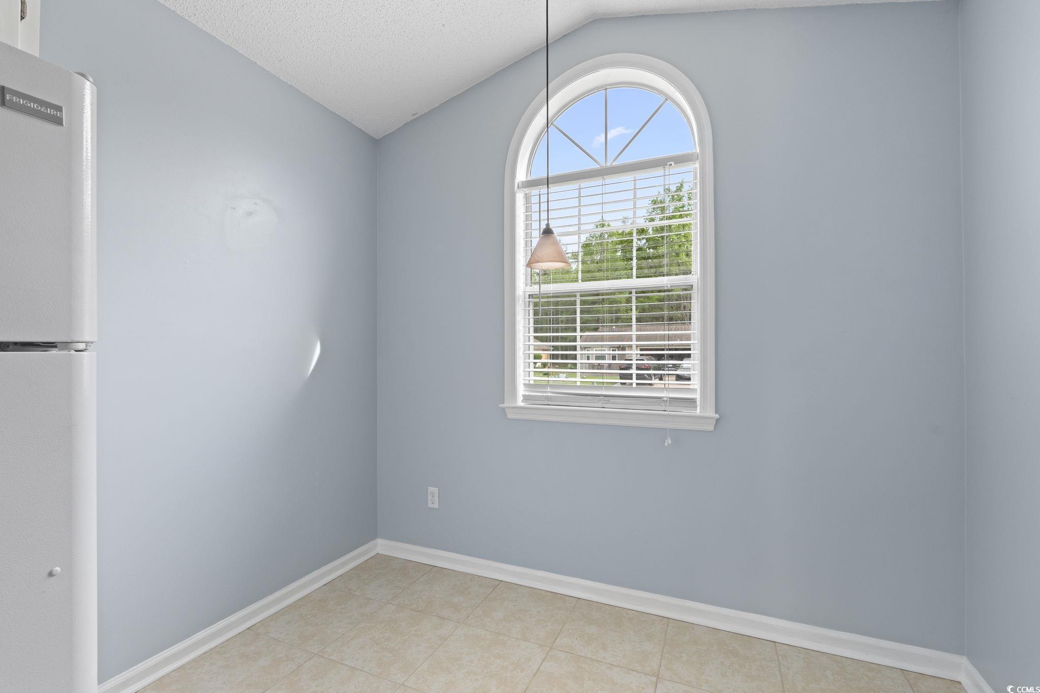 1130 Ganton Way Property Photo 6