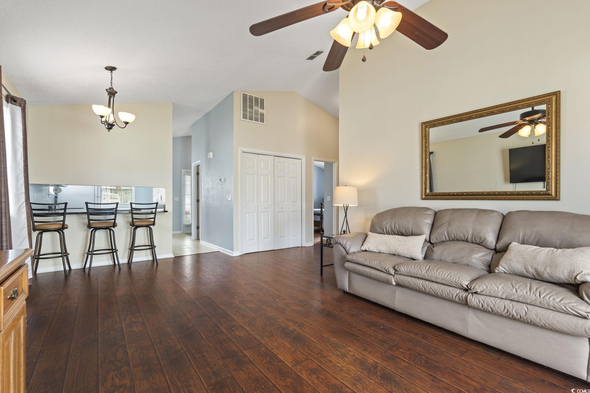 1130 Ganton Way Property Photo 8