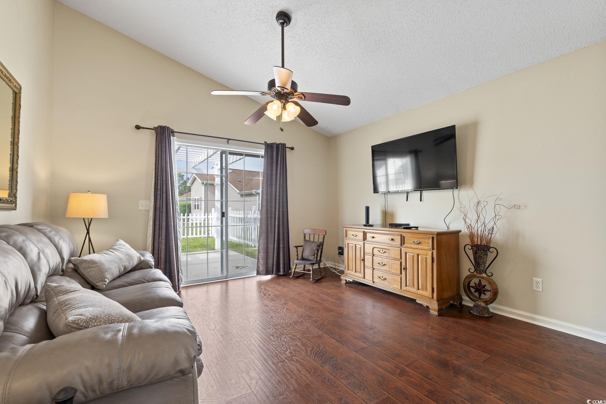 1130 Ganton Way Property Photo 10