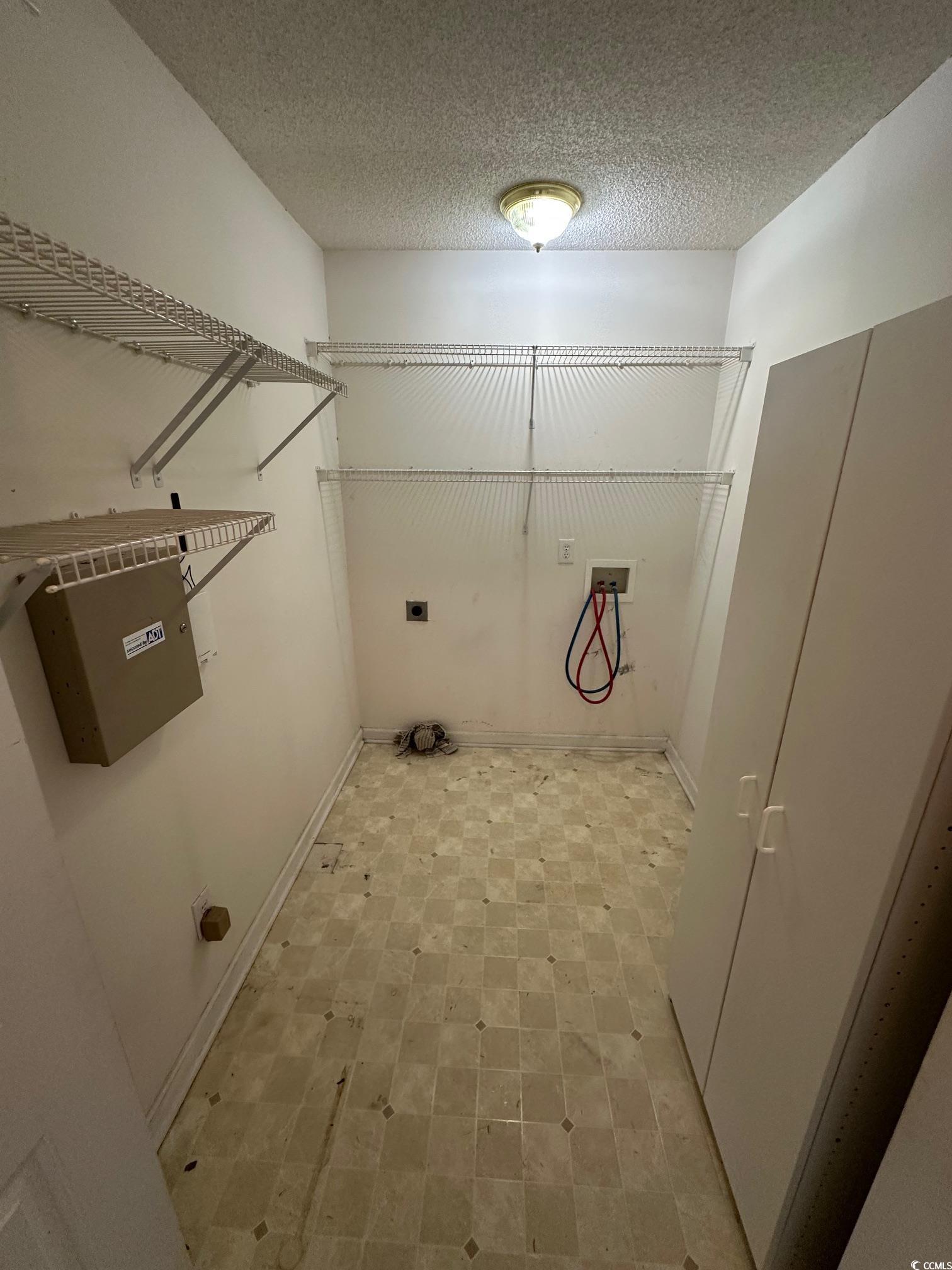 1014 Mimosa Ct. Property Photo 4
