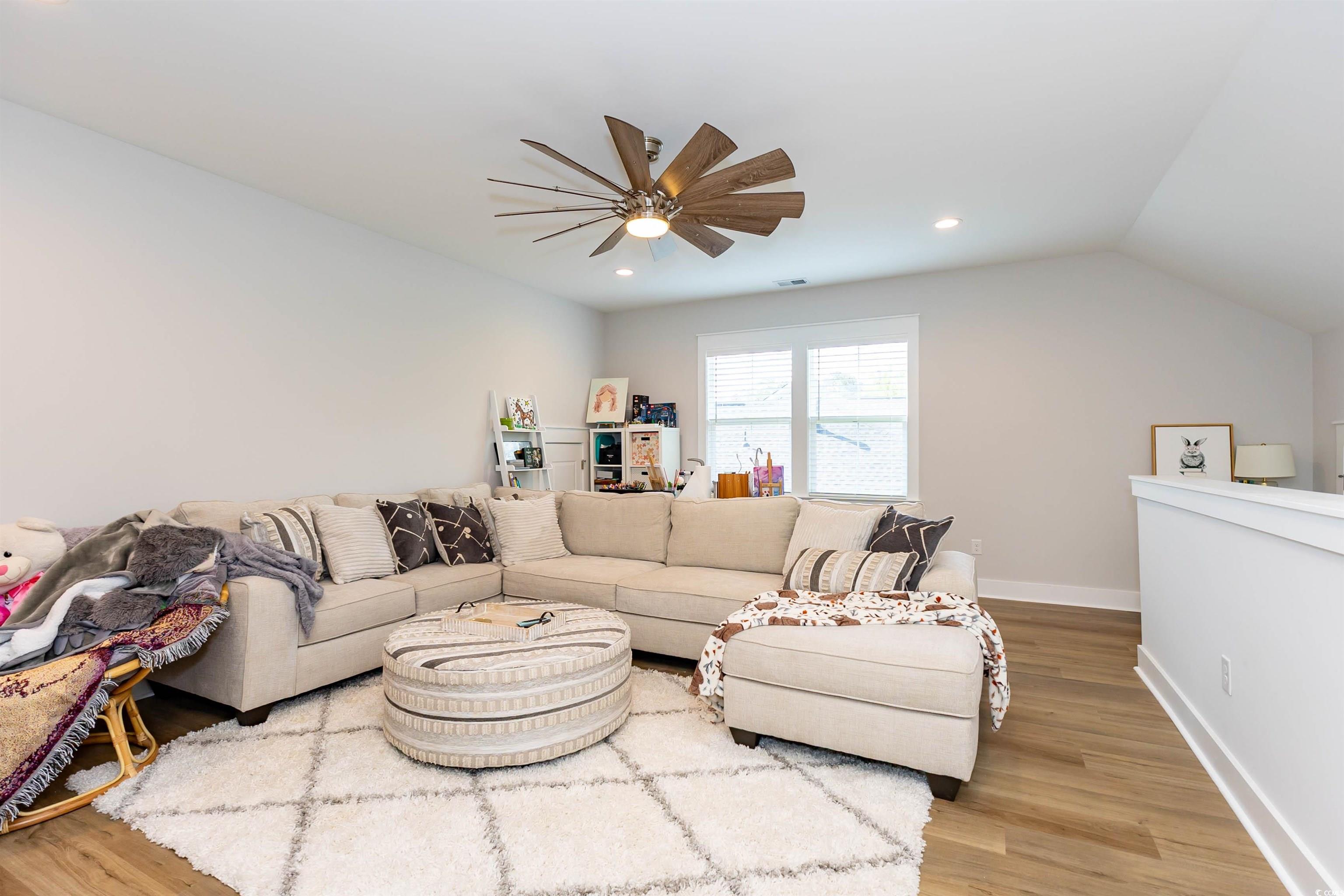 402 Bumble Circle Property Photo 18
