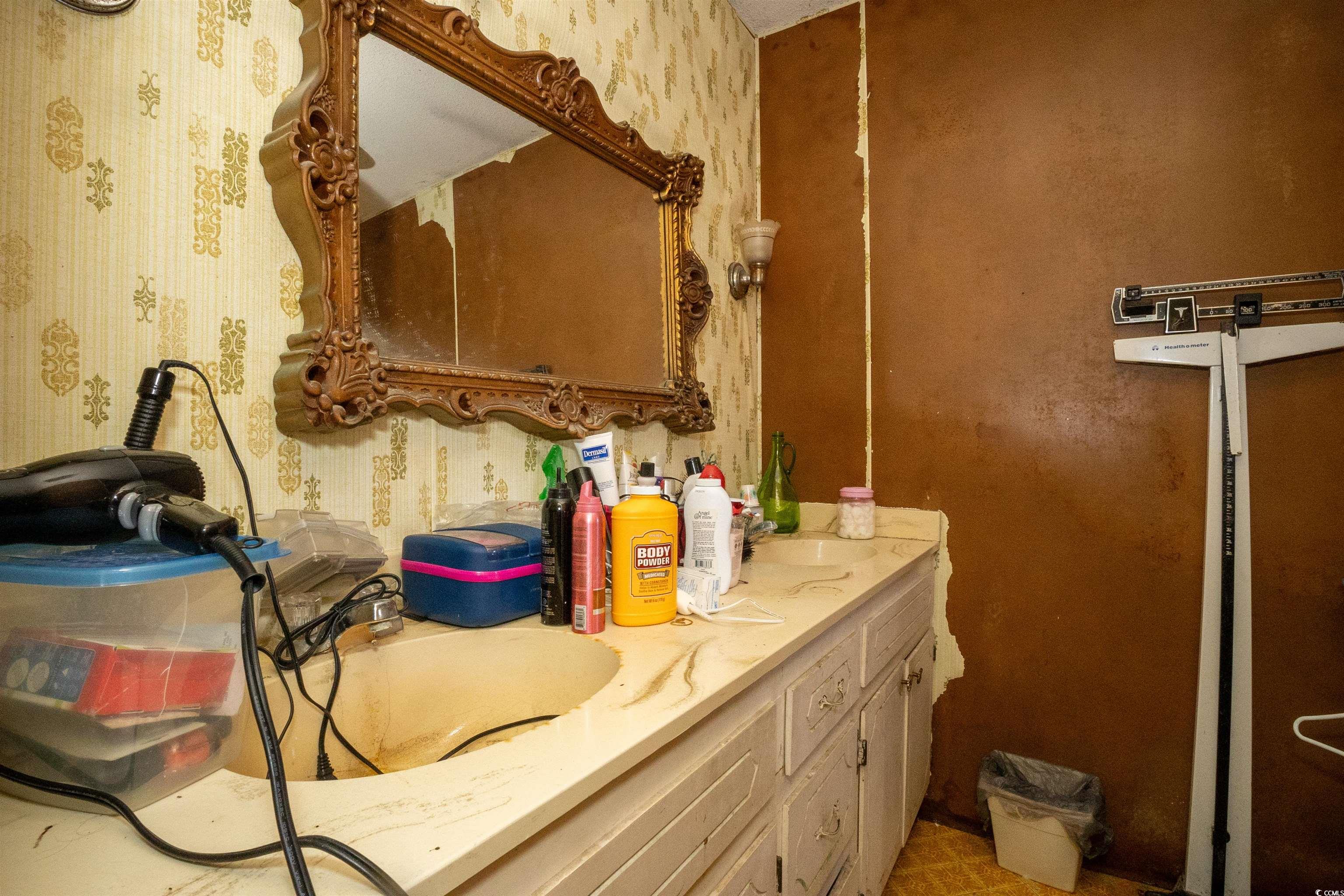 2405 S. Island Rd. Property Photo 6