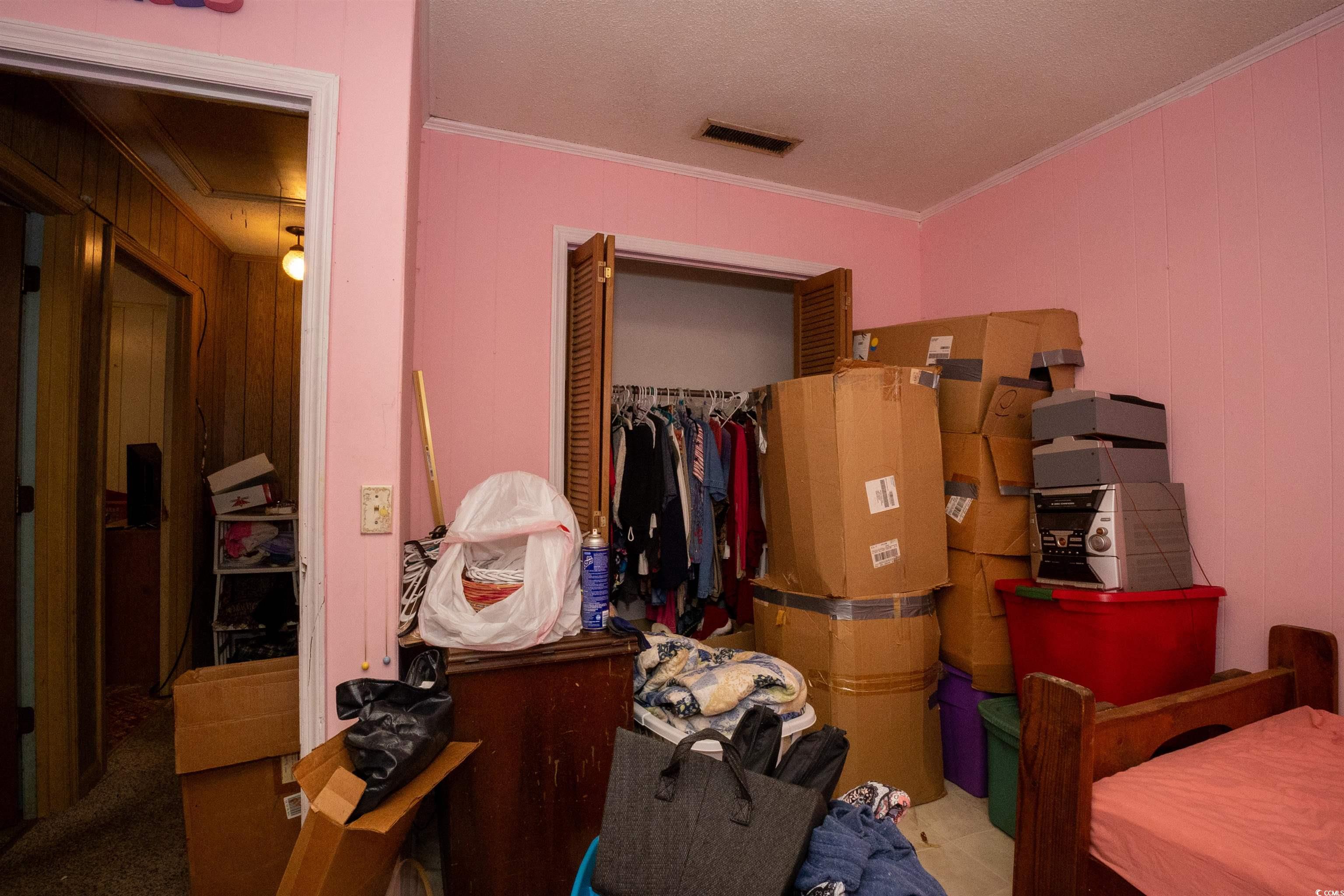 2405 S. Island Rd. Property Photo 8