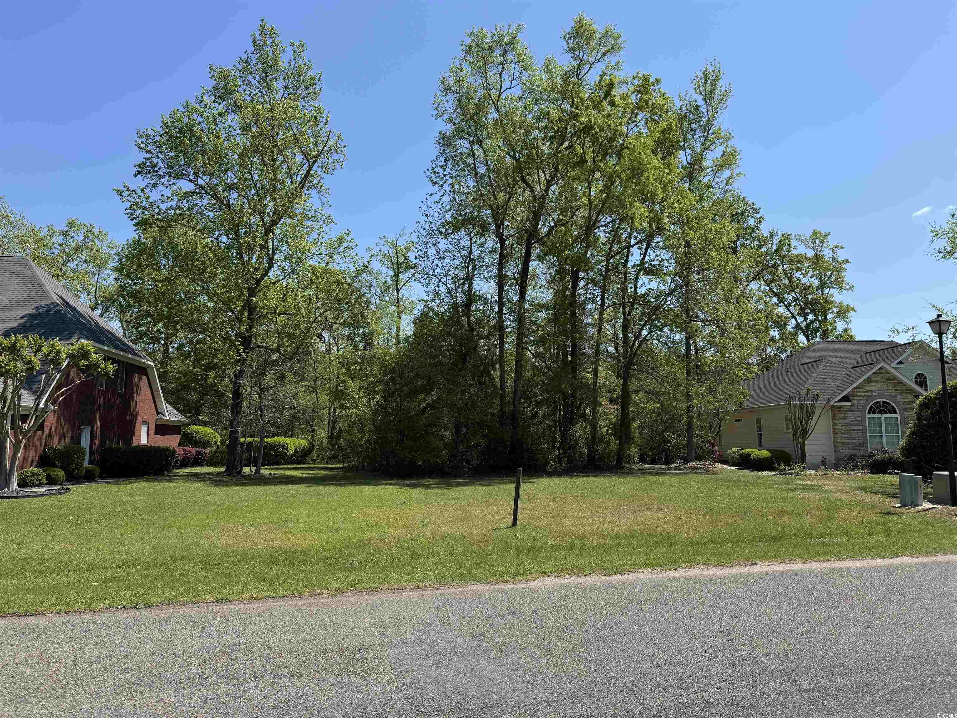 911 Shaftesbury Ln. Property Photo 1