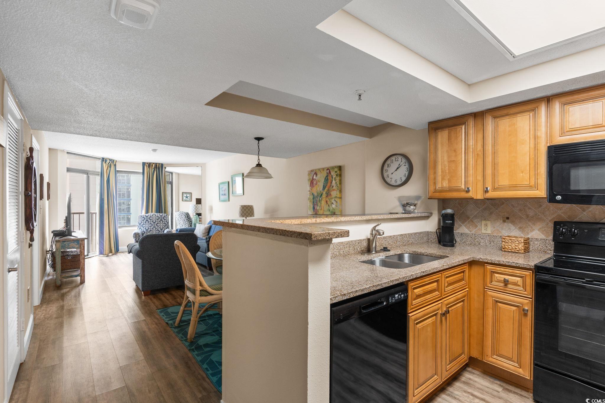 5308 Ocean Blvd. Property Photo 8