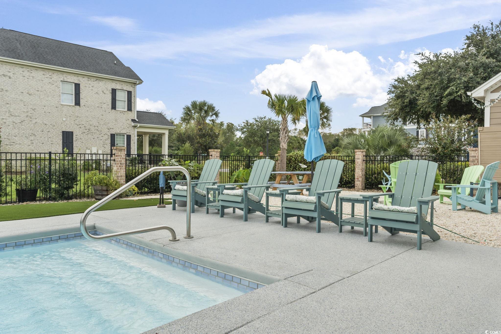 712 Crystal Water Way Property Photo 7