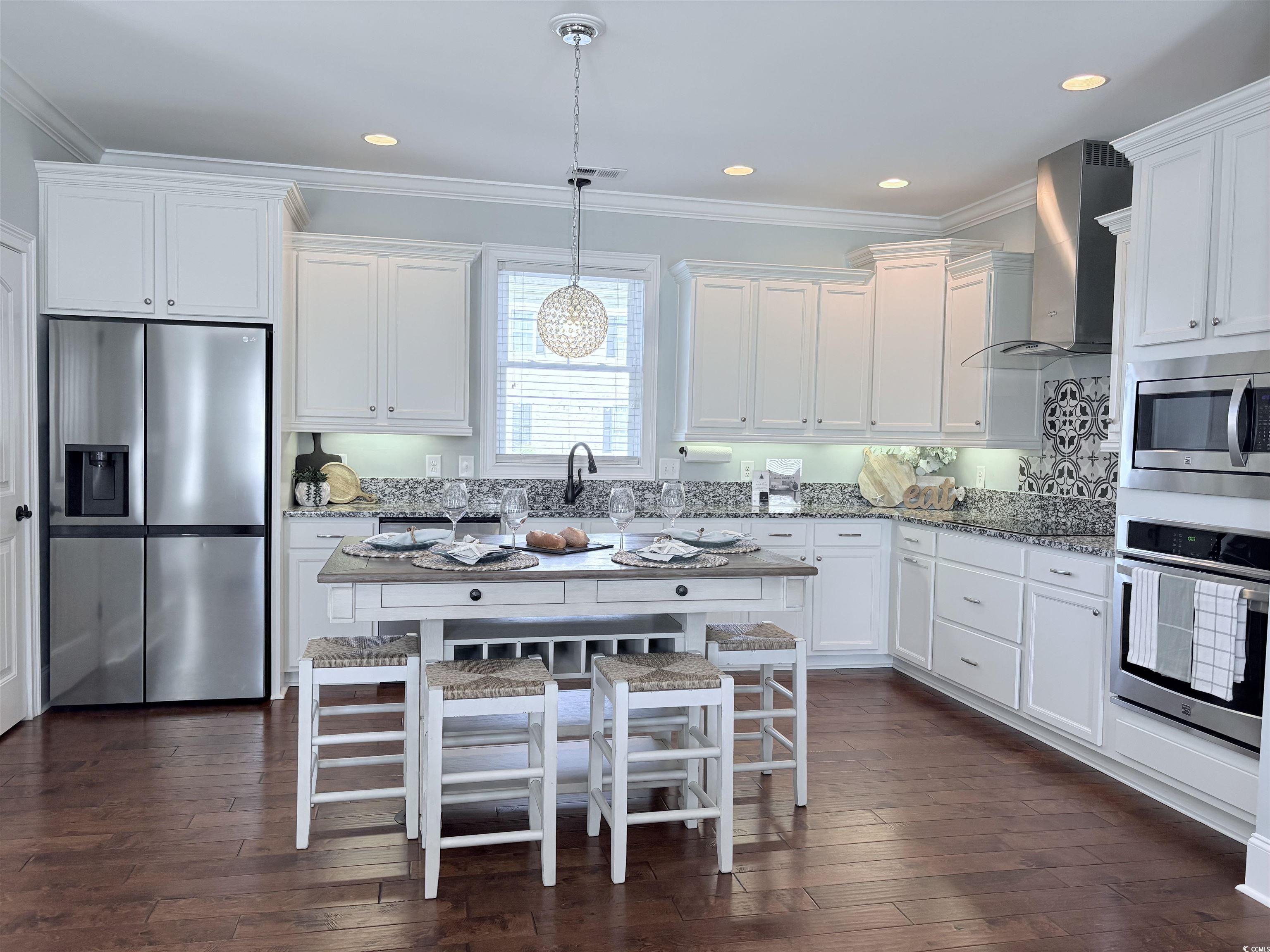 712 Crystal Water Way Property Photo 12