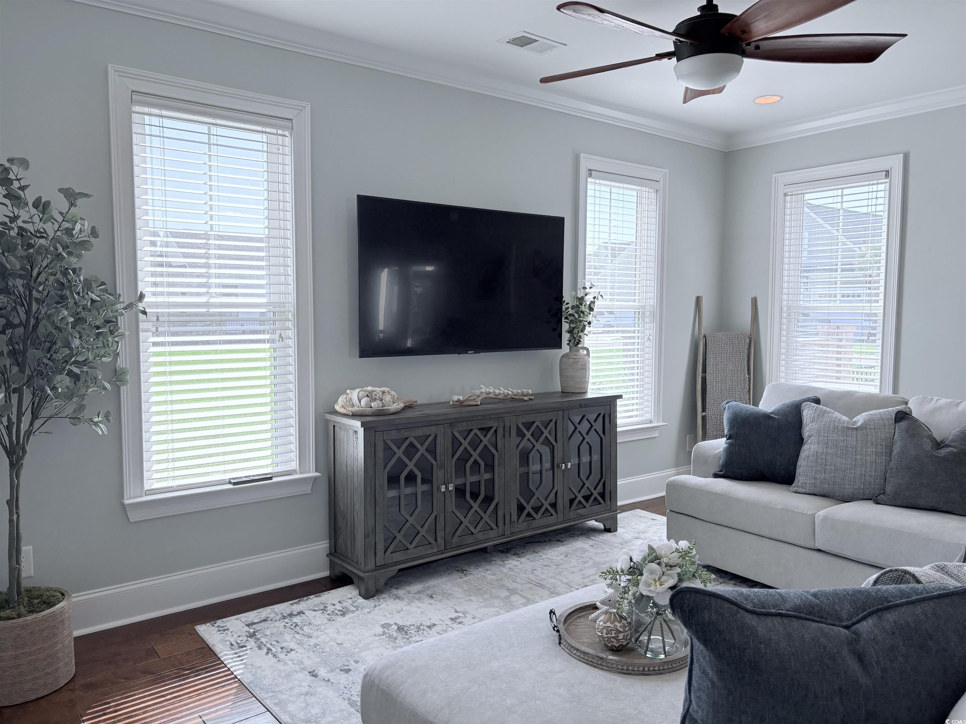 712 Crystal Water Way Property Photo 14