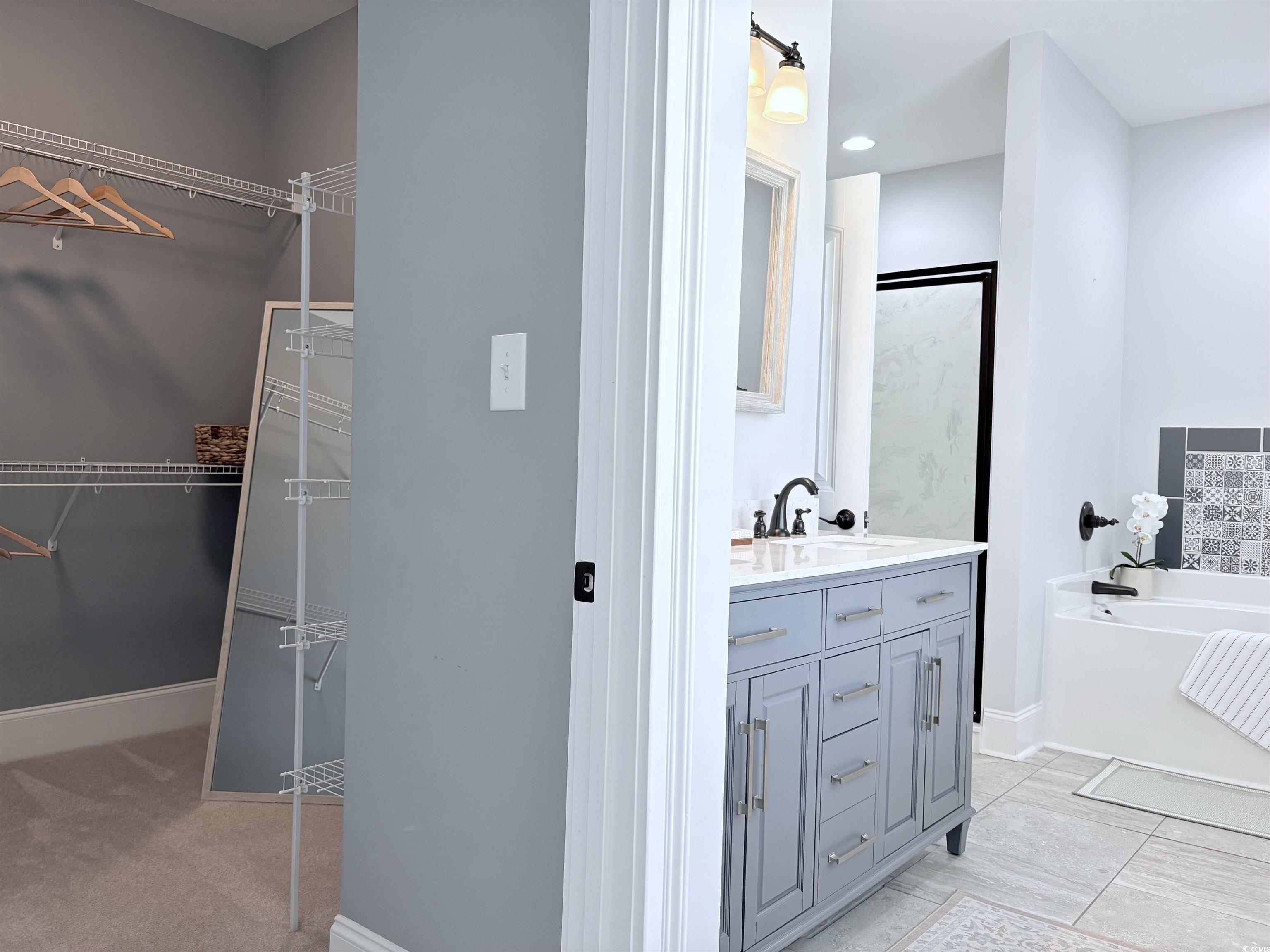 712 Crystal Water Way Property Photo 19