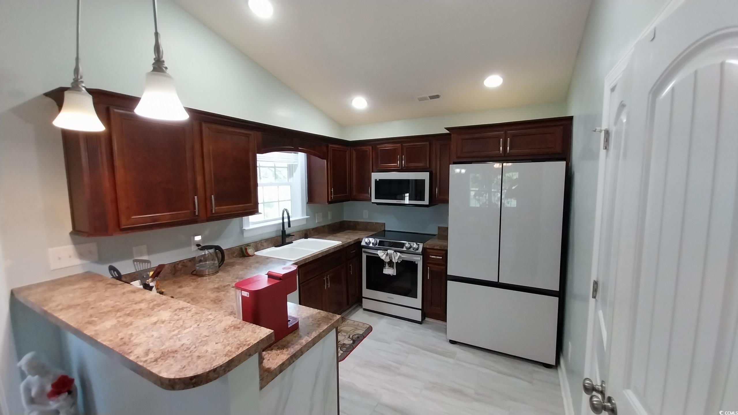 1210 Horry Rd. Property Photo 5