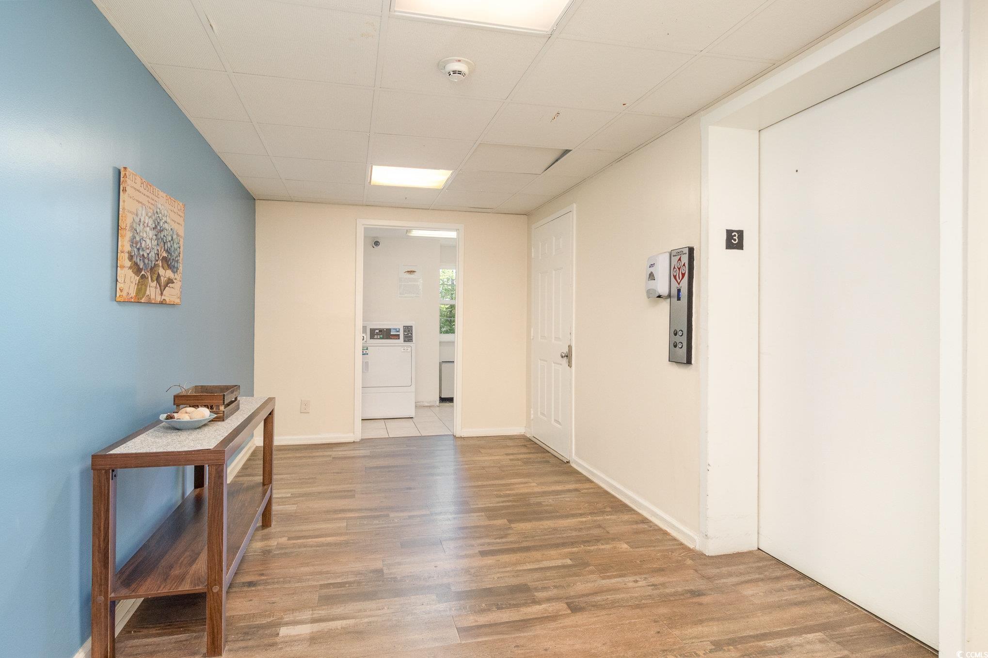 6850 Blue Heron Blvd. Property Photo 9