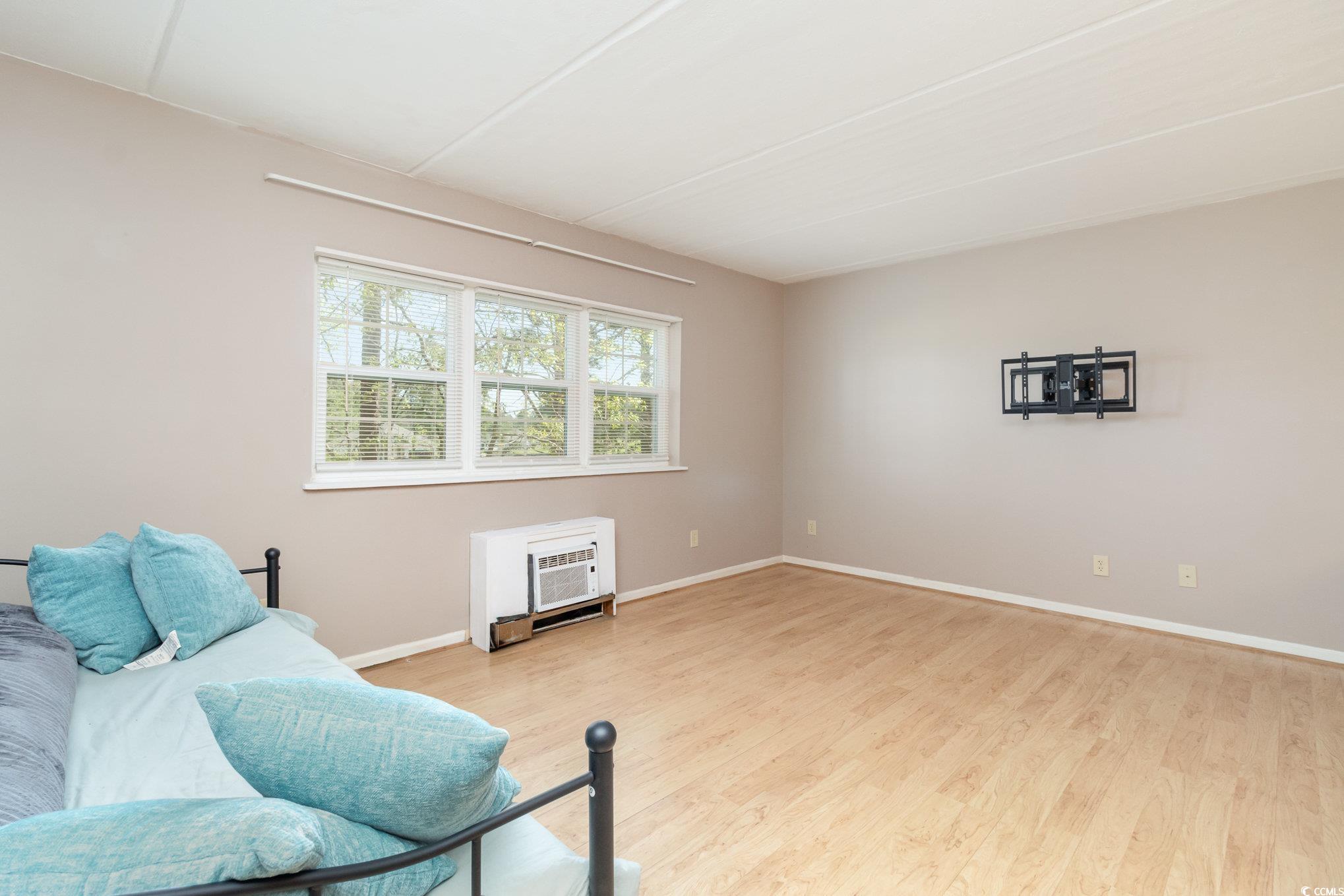 6850 Blue Heron Blvd. Property Photo 12