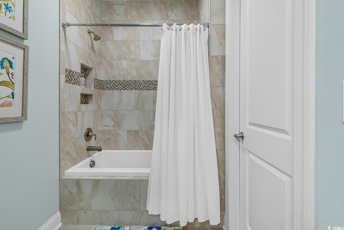 8418 Cape Dutch Loop Property Photo 19